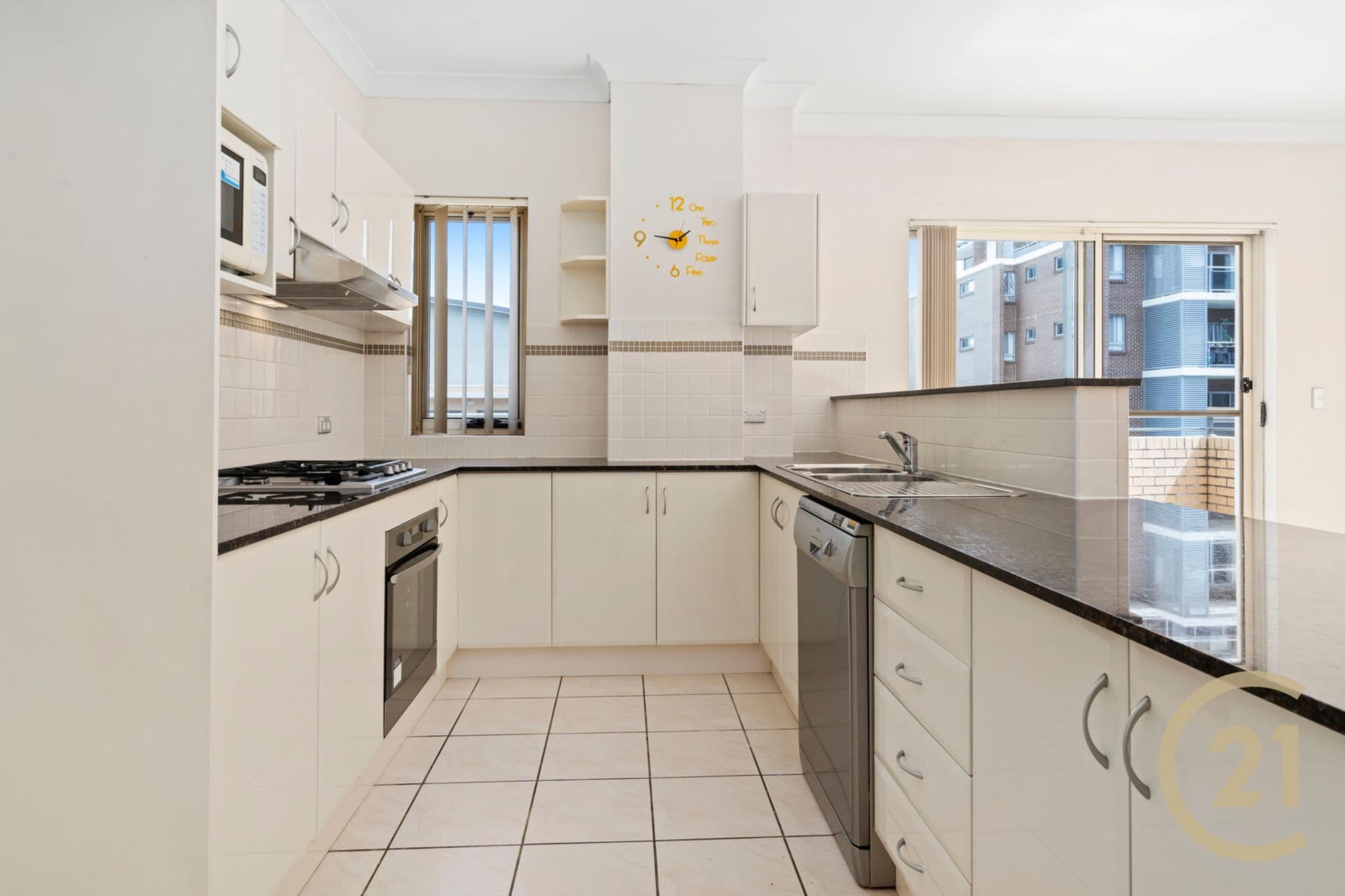 26/8-10 Browne Parade, Warwick Farm, NSW, 2170, Warwick Farm - Thumbnail 4