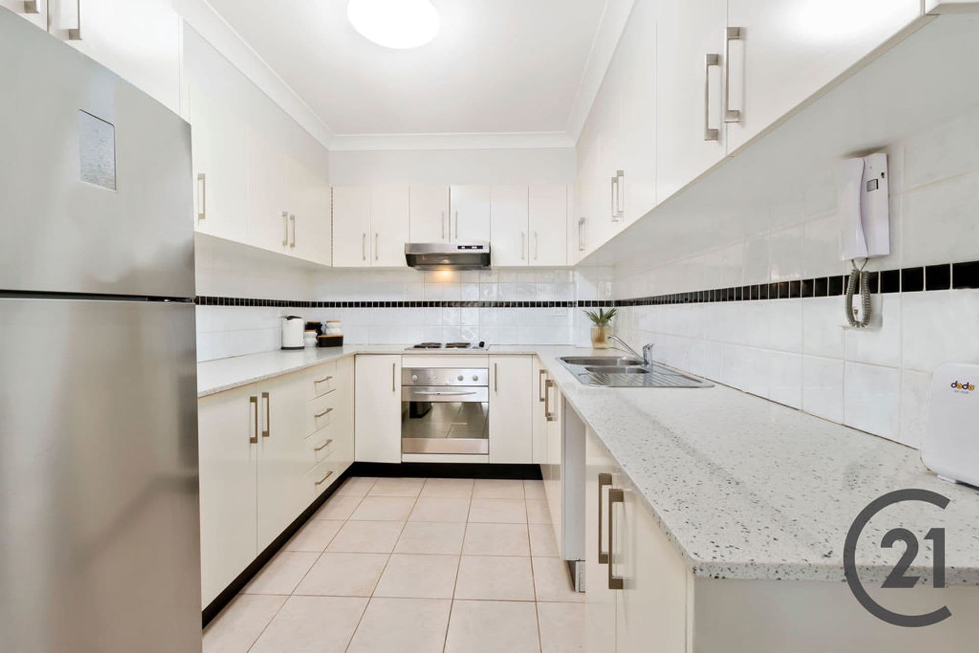 6/21-23 Hinkler Avenue, Warwick Farm, NSW, 2170, Warwick Farm - Thumbnail 2