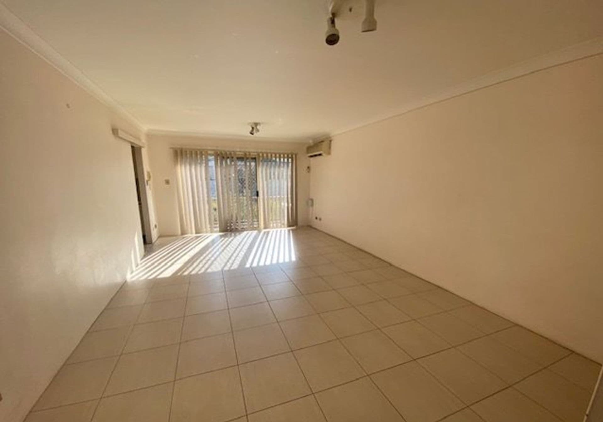 22/3 Riverpark Drive, Liverpool, NSW, 2170, Liverpool - Thumbnail 2