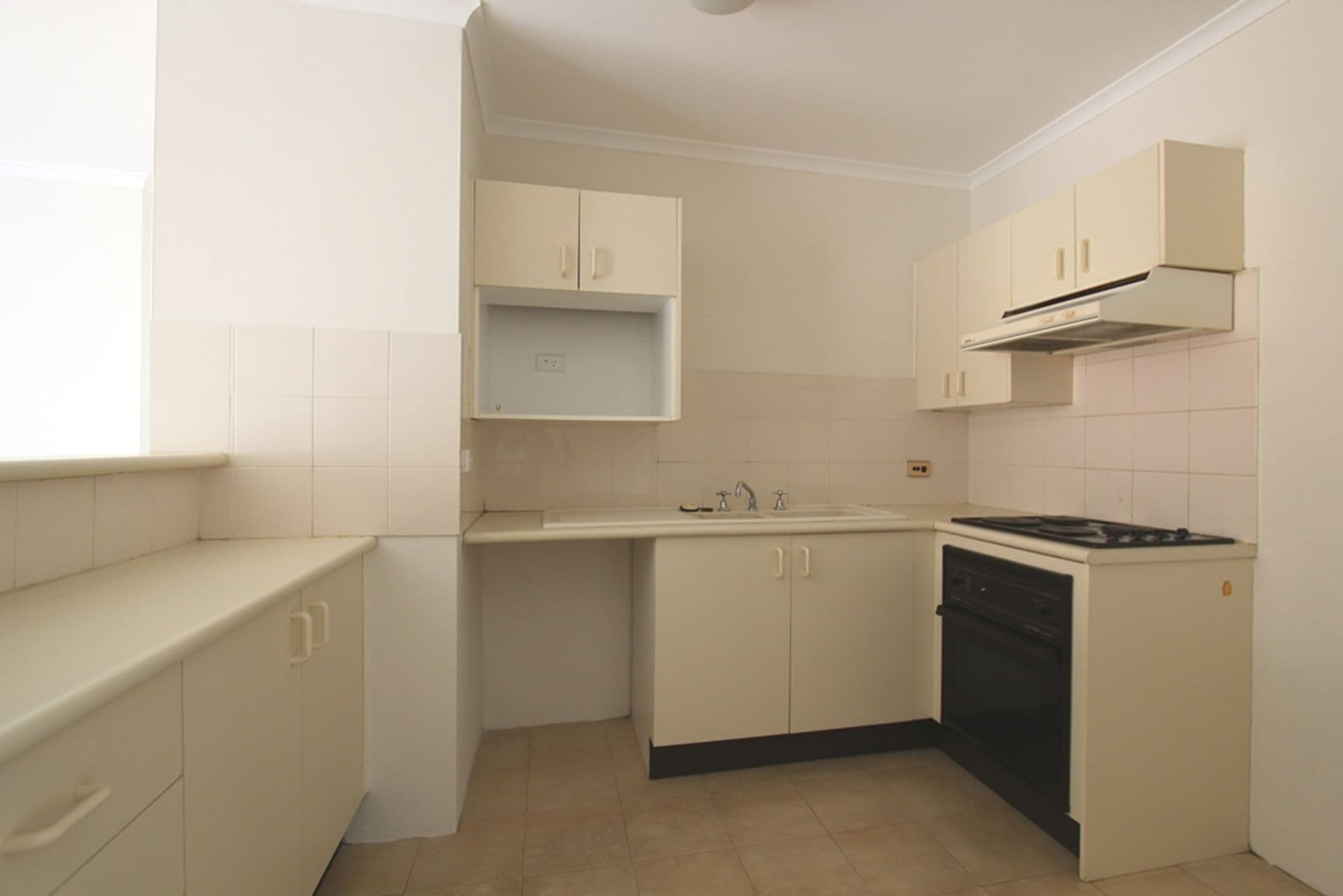 98/2 Riverpark Drive, Liverpool, NSW, 2170, Liverpool - Thumbnail 4