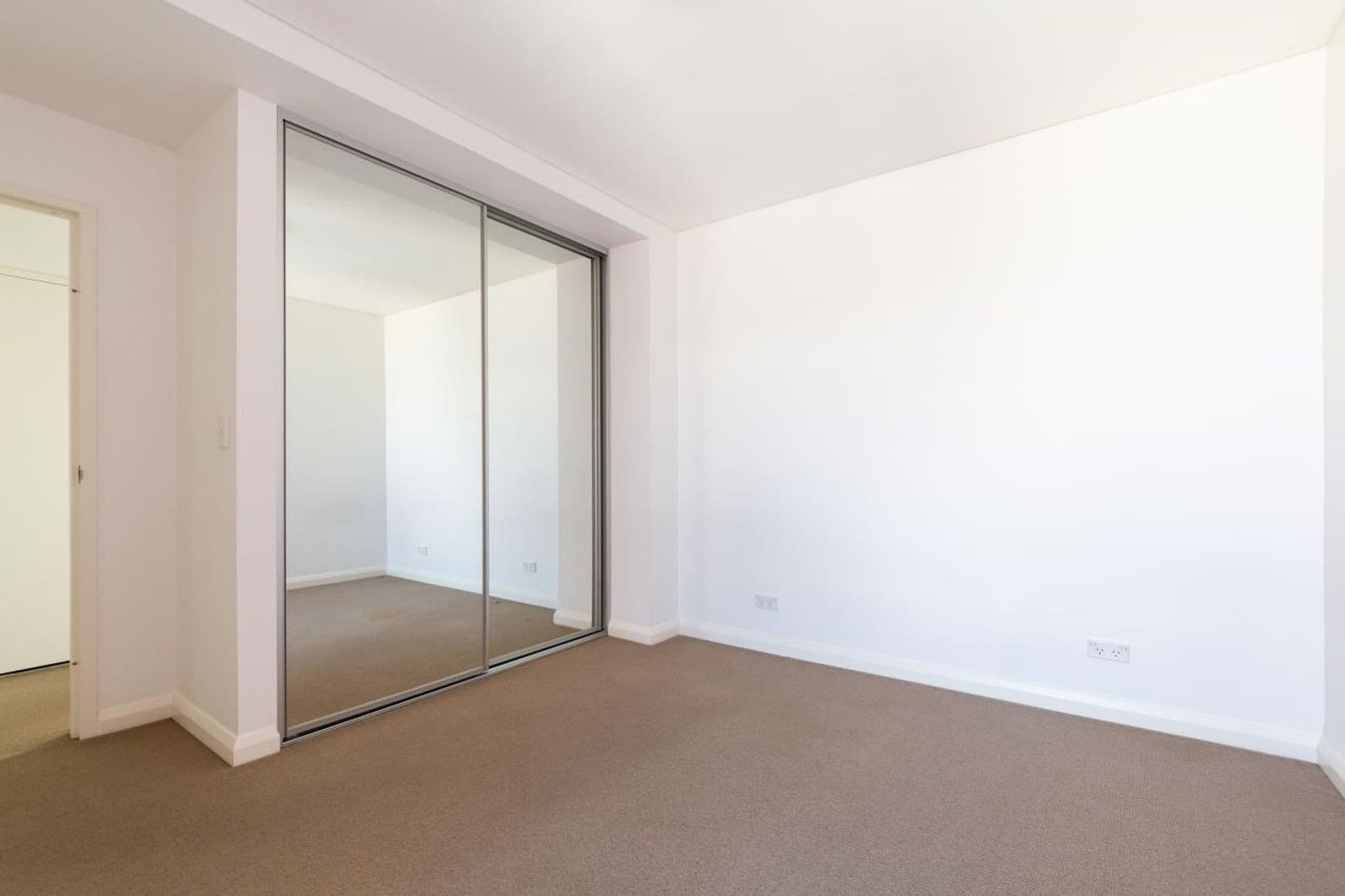 165/2 Browne Parade, Warwick Farm, NSW, 2170, Warwick Farm - Thumbnail 5