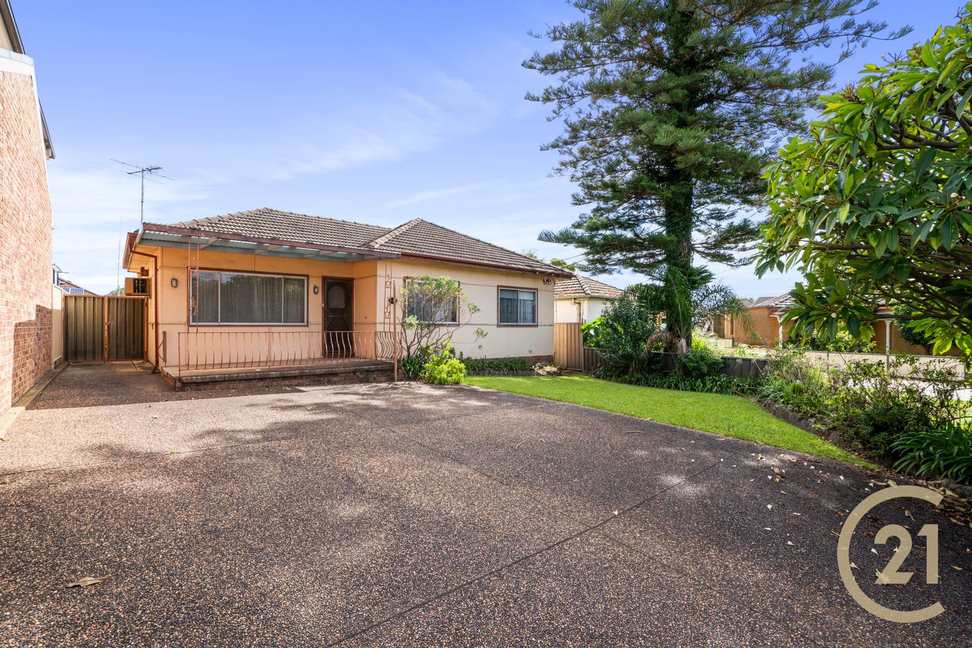 11 Slender Avenue, Smithfield, NSW, 2164, Smithfield - Image 1