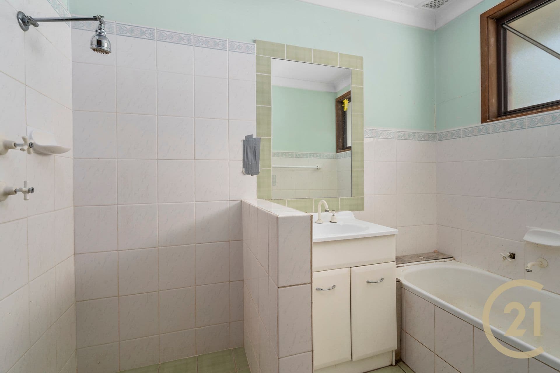 13 Triten Avenue, Greenfield Park, NSW, 2176, Greenfield Park - Thumbnail 5