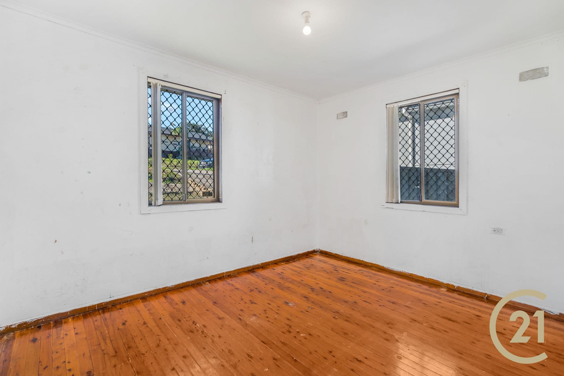 12 Lomani Street, Busby, NSW, 2168, Busby - Thumbnail 8