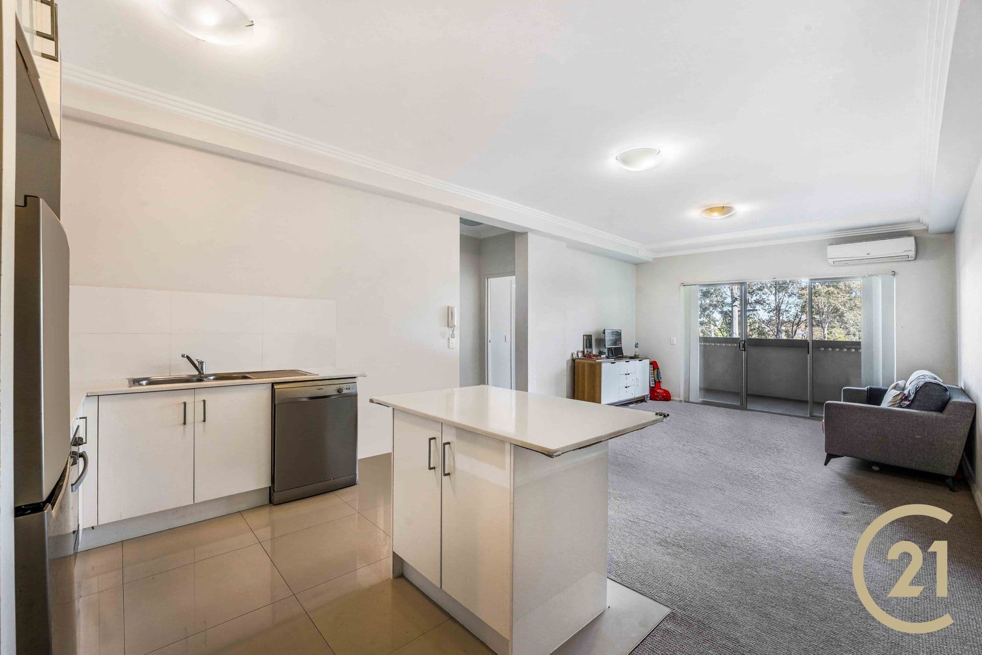 16/93-95 Campbell Street, Liverpool, NSW, 2170, Liverpool - Thumbnail 2
