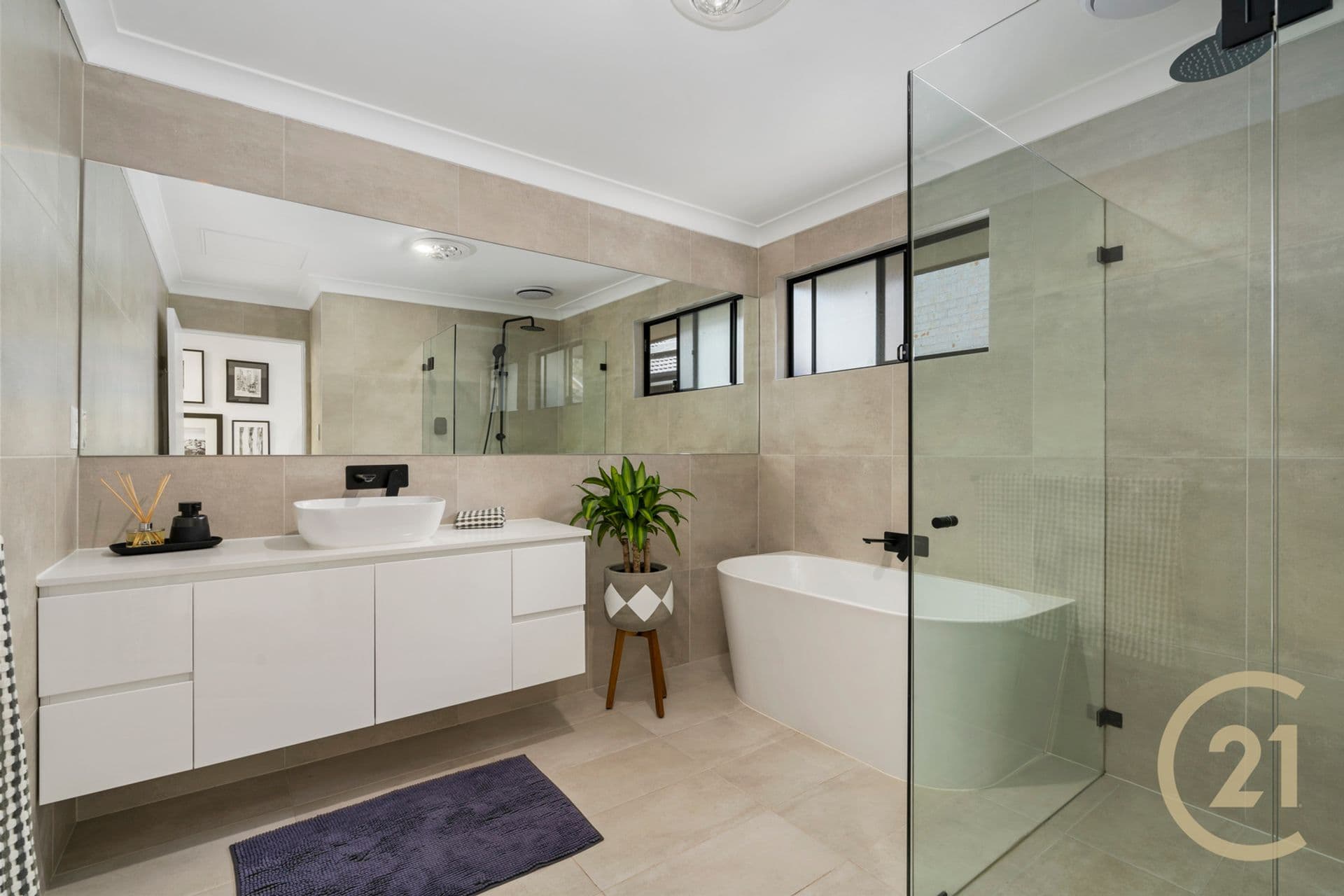 12 Lloyd Place, Casula, NSW, 2170, Casula - Thumbnail 4
