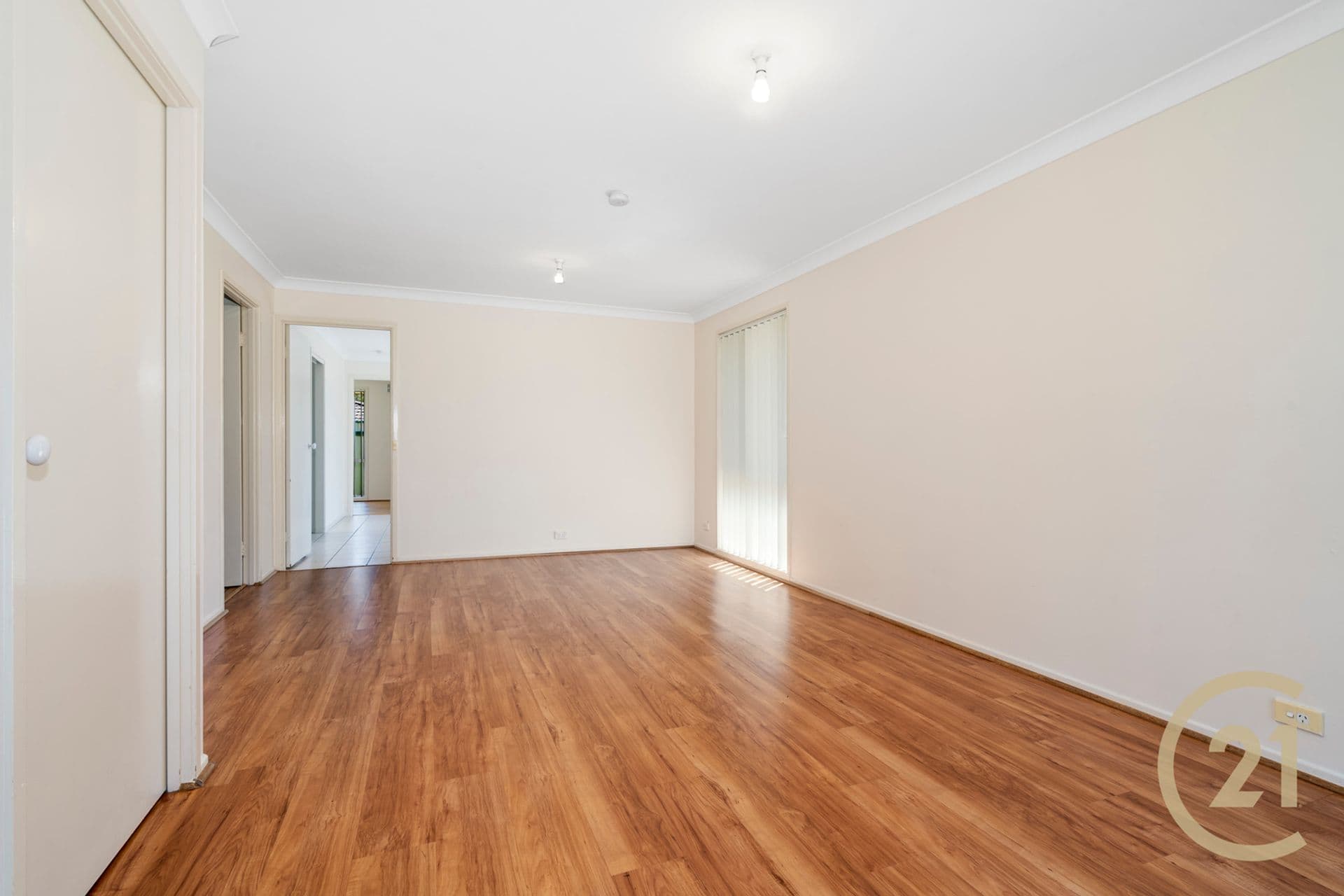 10 Naretha Lane, Green Valley, NSW, 2168, Green Valley - Thumbnail 2