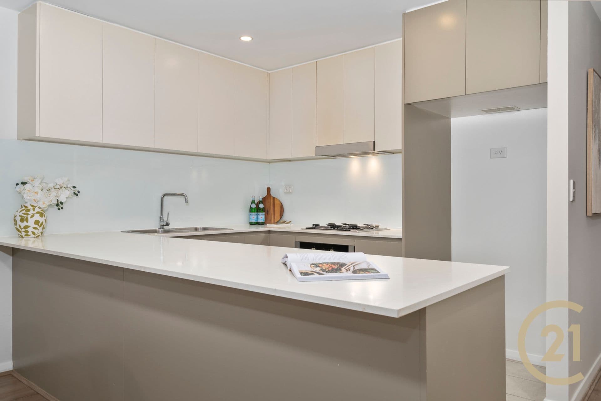 523/2E Charles Street, Canterbury, NSW, 2193, Canterbury - Thumbnail 2