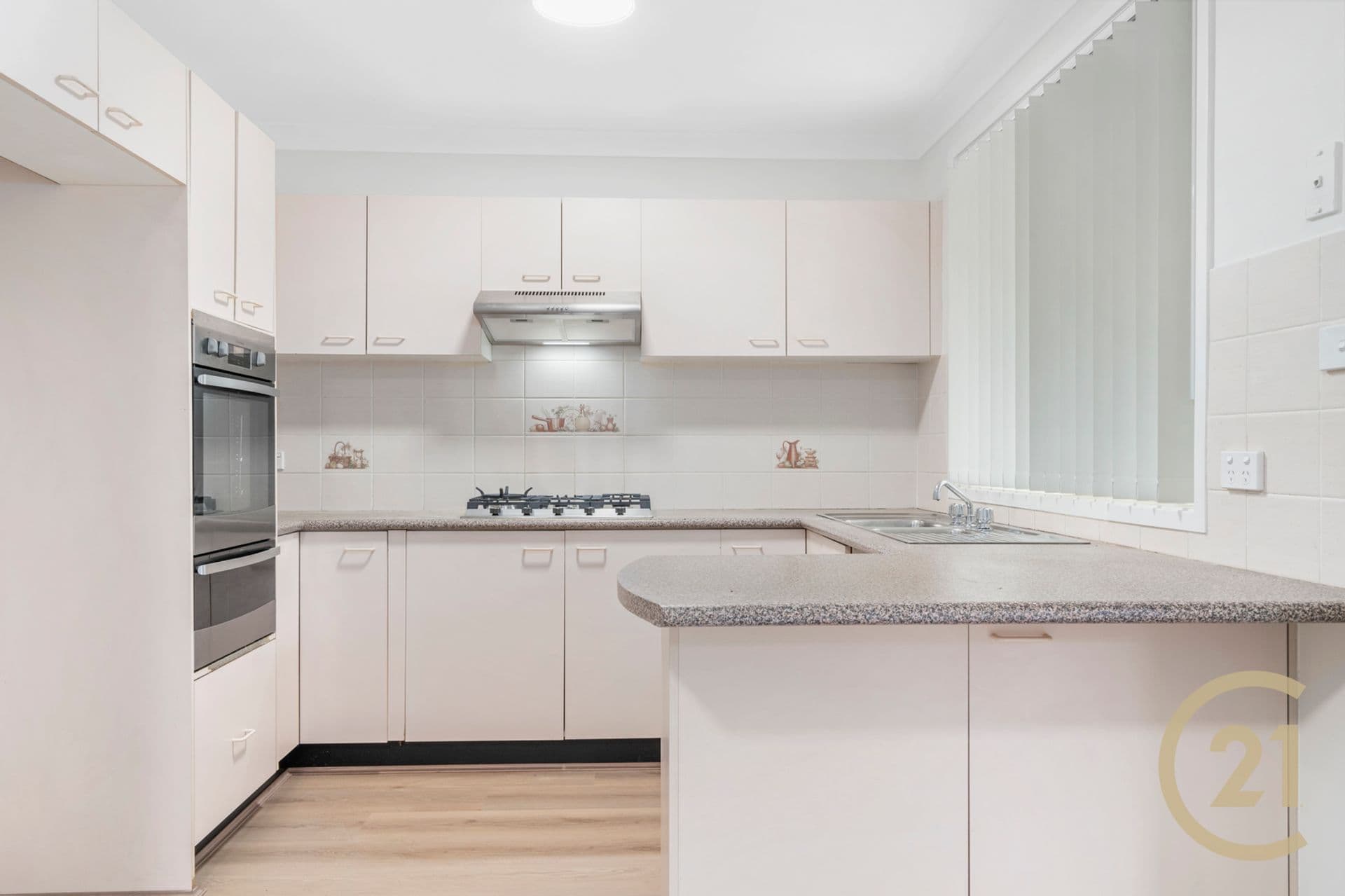 13 Bundarra Court, Wattle Grove, NSW, 2173, Wattle Grove - Thumbnail 2