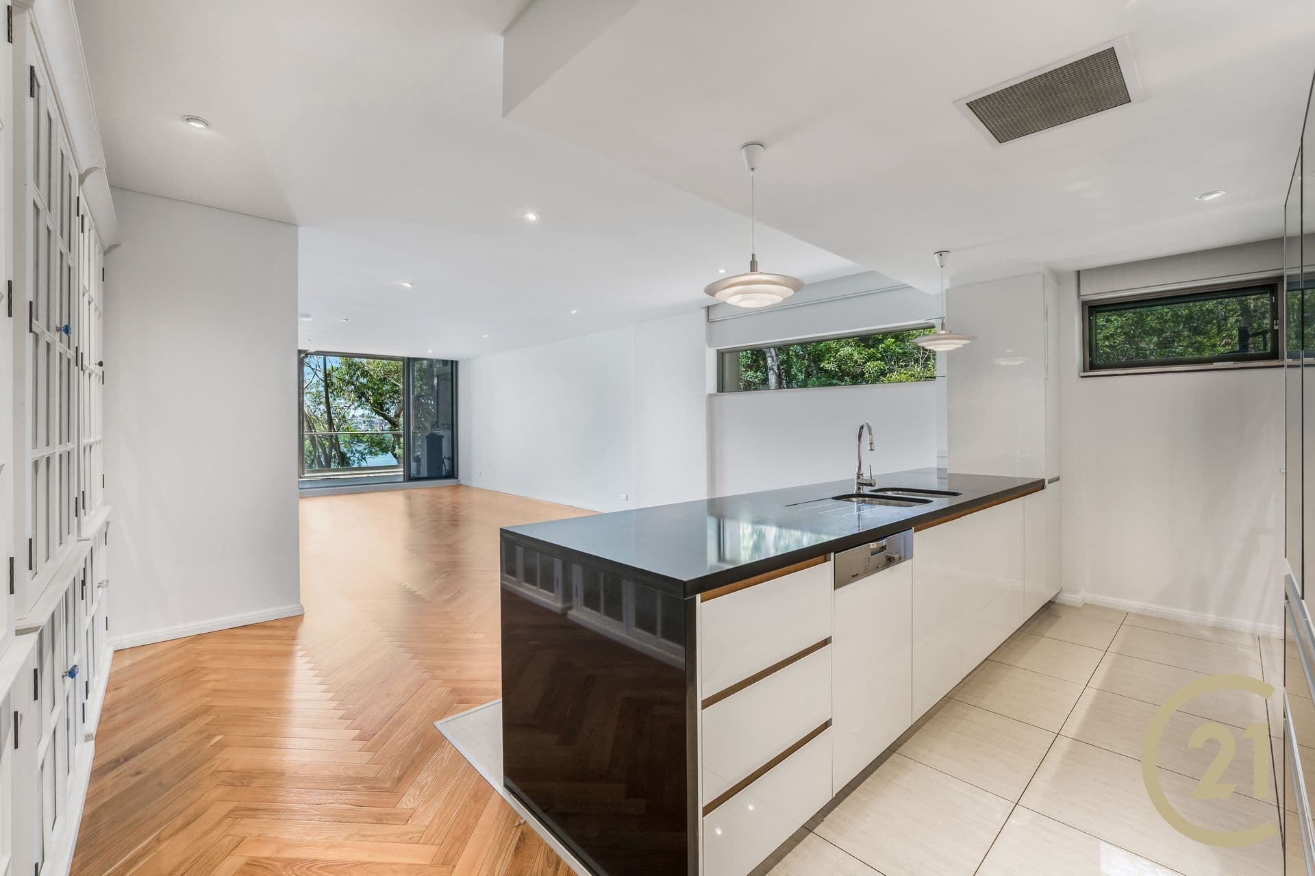 11/2 Corea Street, Sylvania, NSW, 2224, Sylvania - Thumbnail 2