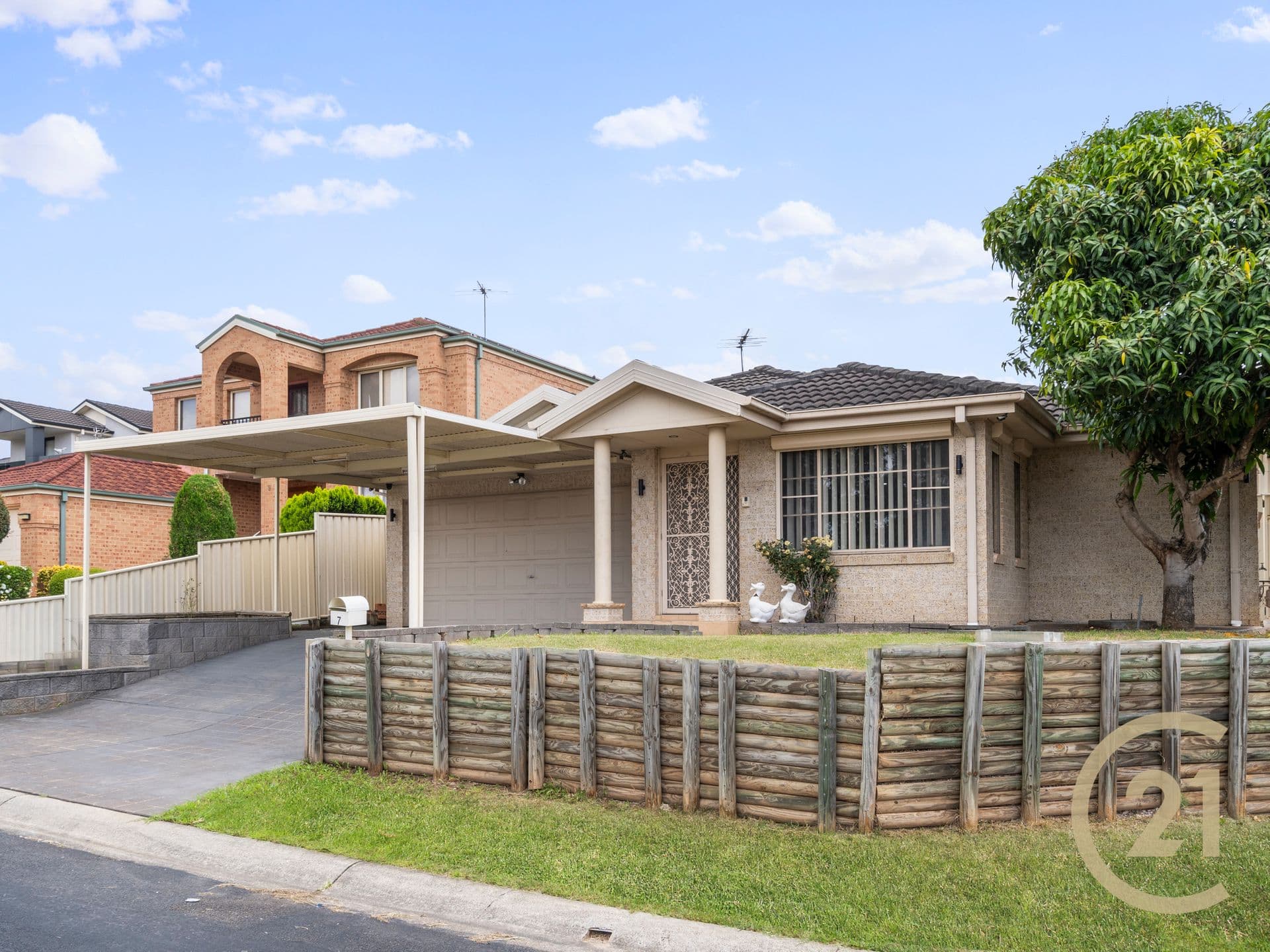7 Ridgeway Close, West Hoxton, NSW, 2171, West Hoxton - Thumbnail 2