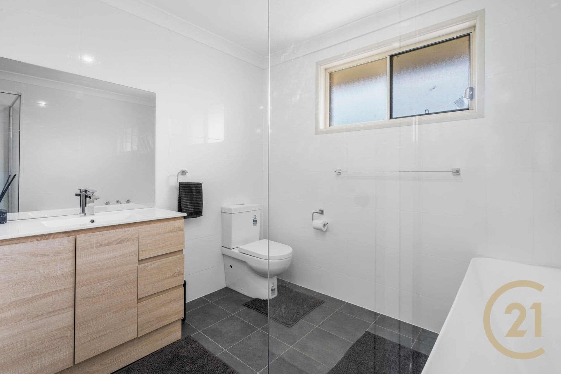 8/126-128 Green Valley Road, Green Valley, NSW, 2168, Green Valley - Thumbnail 8