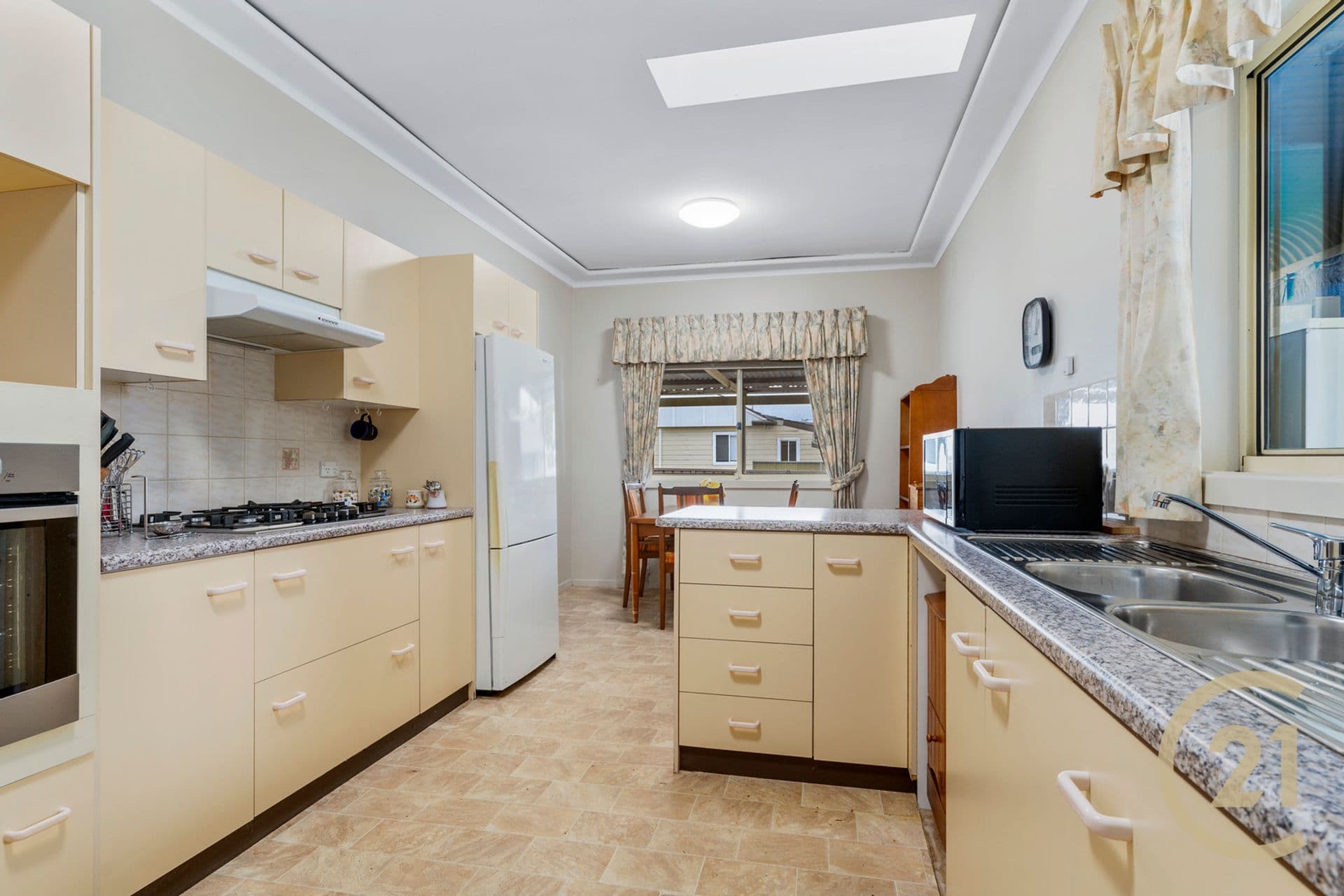 98 Webster Road, Lurnea, NSW, 2170, Lurnea - Thumbnail 3
