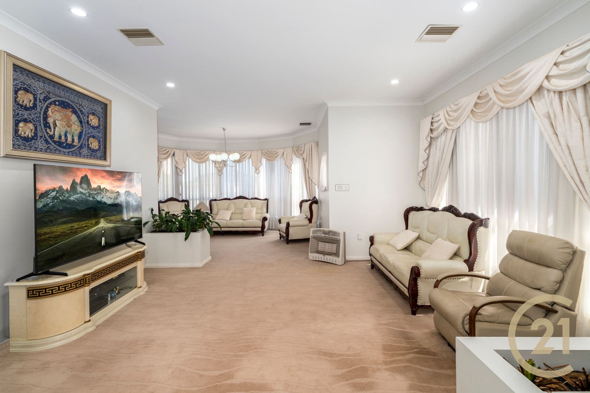 17 Bishop Close, Green Valley, NSW, 2168, Green Valley - Thumbnail 3