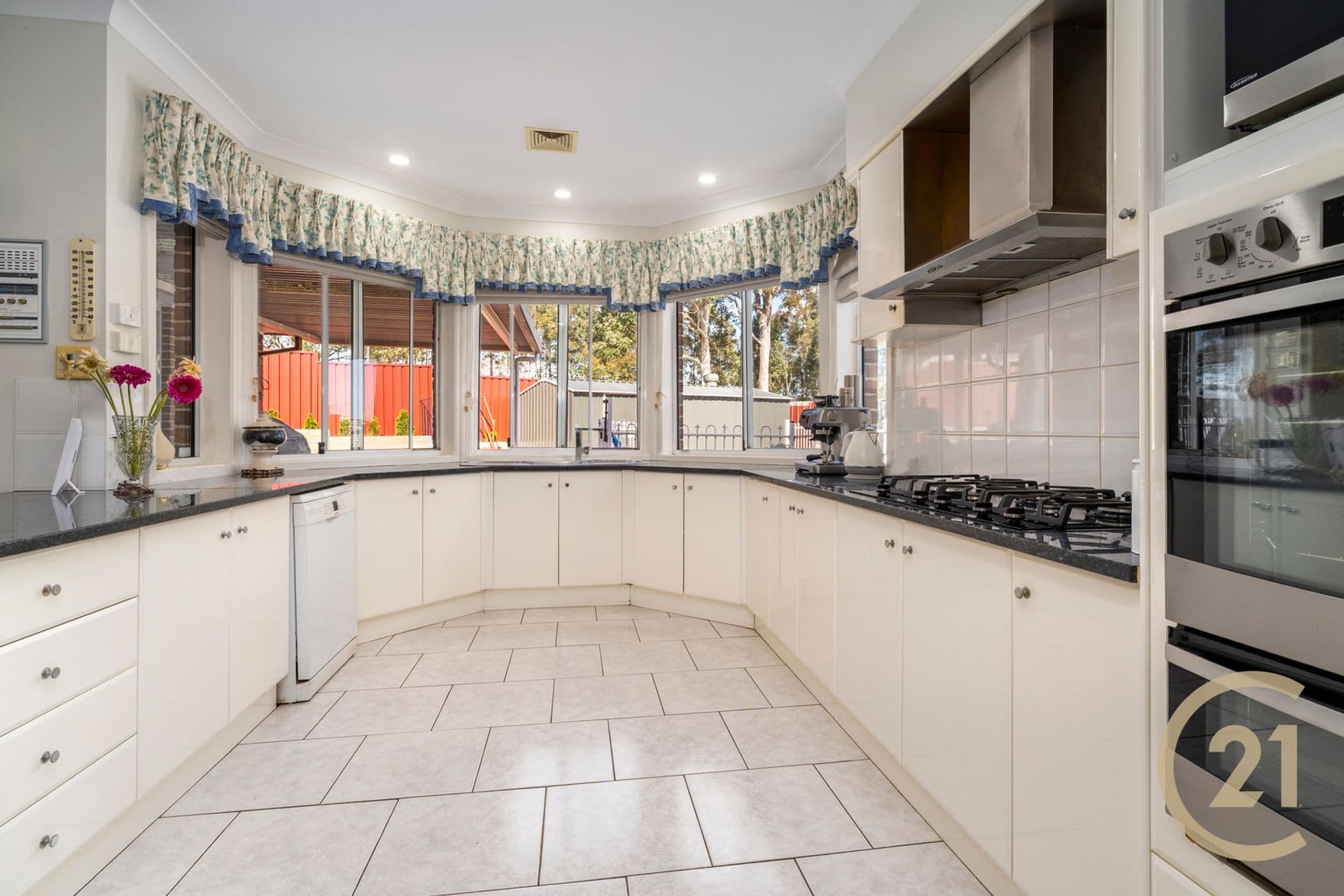 17 Bishop Close, Green Valley, NSW, 2168, Green Valley - Thumbnail 7