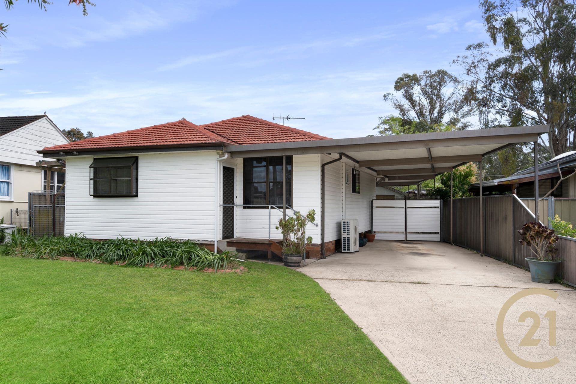 33 Gabo Crescent, Sadleir, NSW, 2168, Sadleir - Image 1
