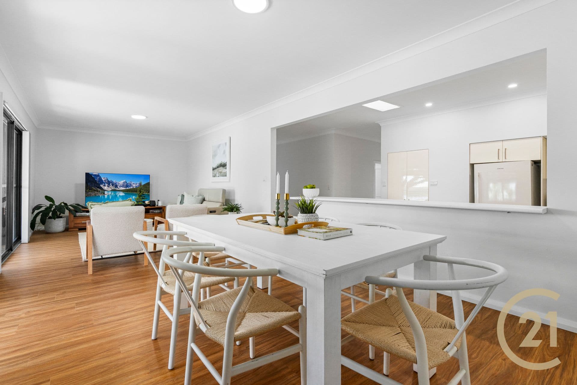 202 Henry Lawson Drive, Georges Hall, NSW, 2198, Georges Hall - Thumbnail 5