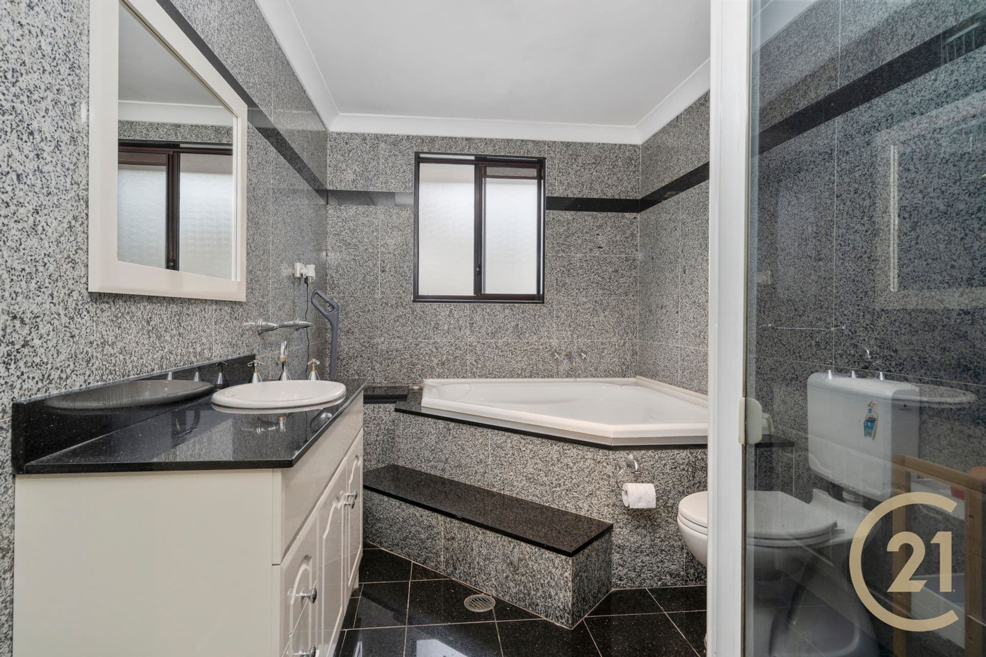 15 Simpson Road, Bonnyrigg Heights, NSW, 2177, Bonnyrigg Heights - Thumbnail 4