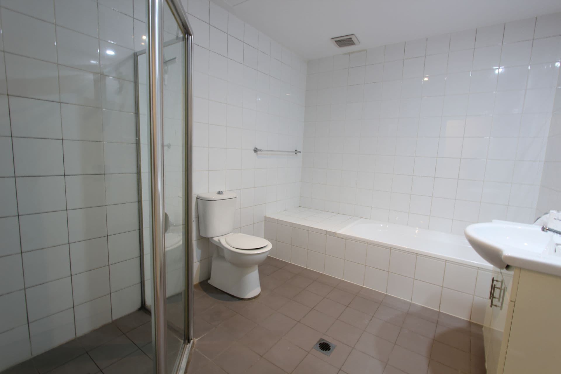 Shop 19-22/297-327 Macquarie Street, Liverpool, NSW, 2170, Liverpool - Thumbnail 5