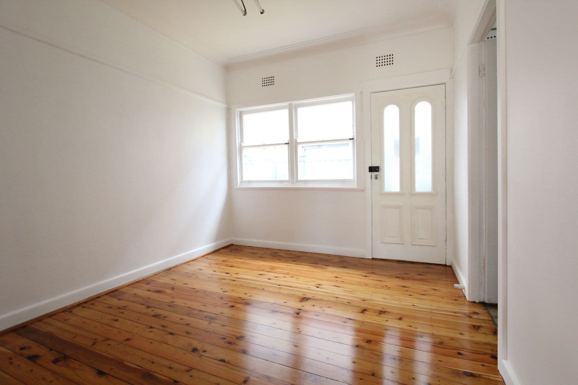 2/38 Market Street, Moorebank, NSW, 2170, Moorebank - Thumbnail 4