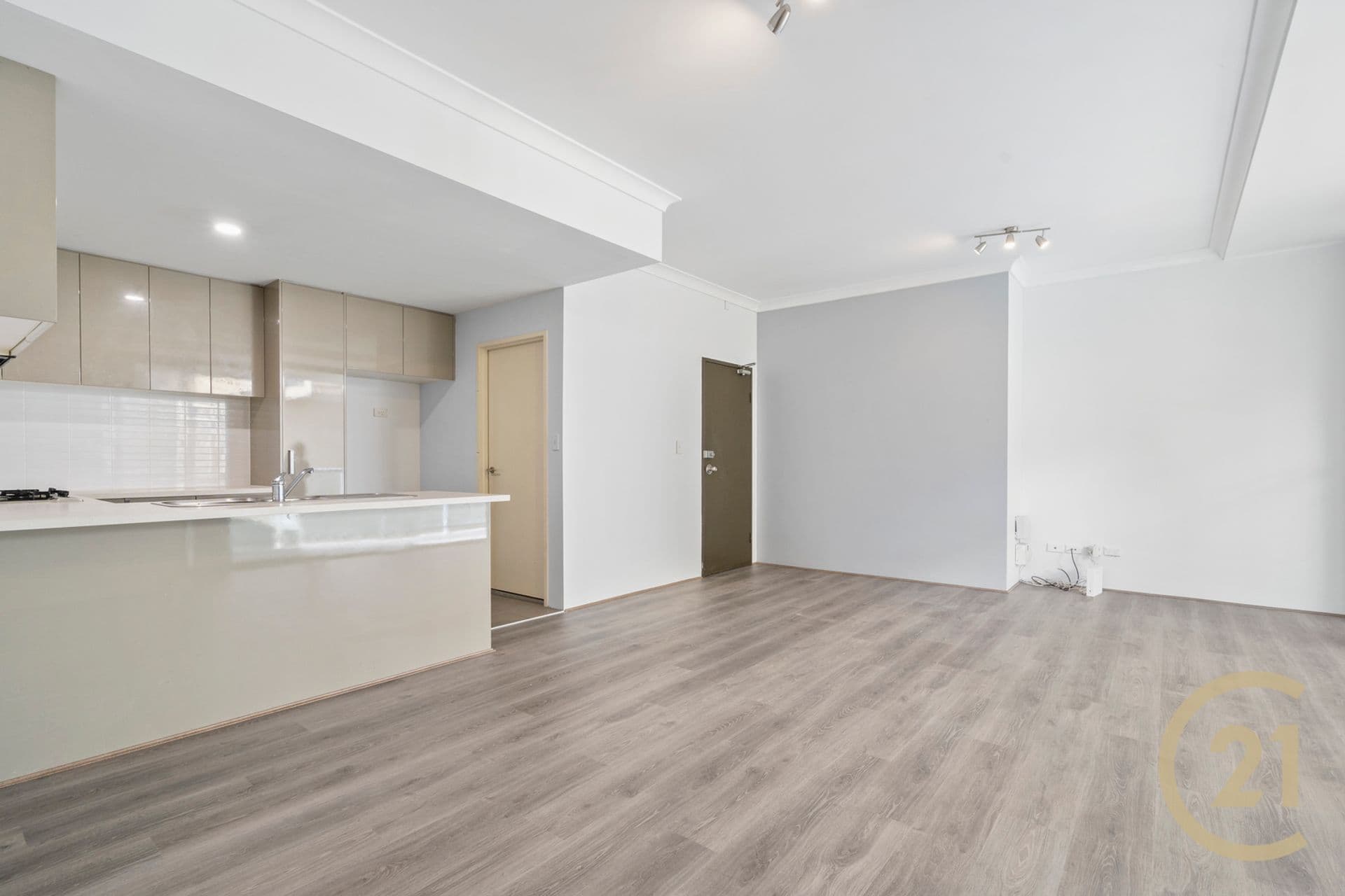 Shop 19-22/297-327 Macquarie Street, Liverpool, NSW, 2170, Liverpool - Thumbnail 2