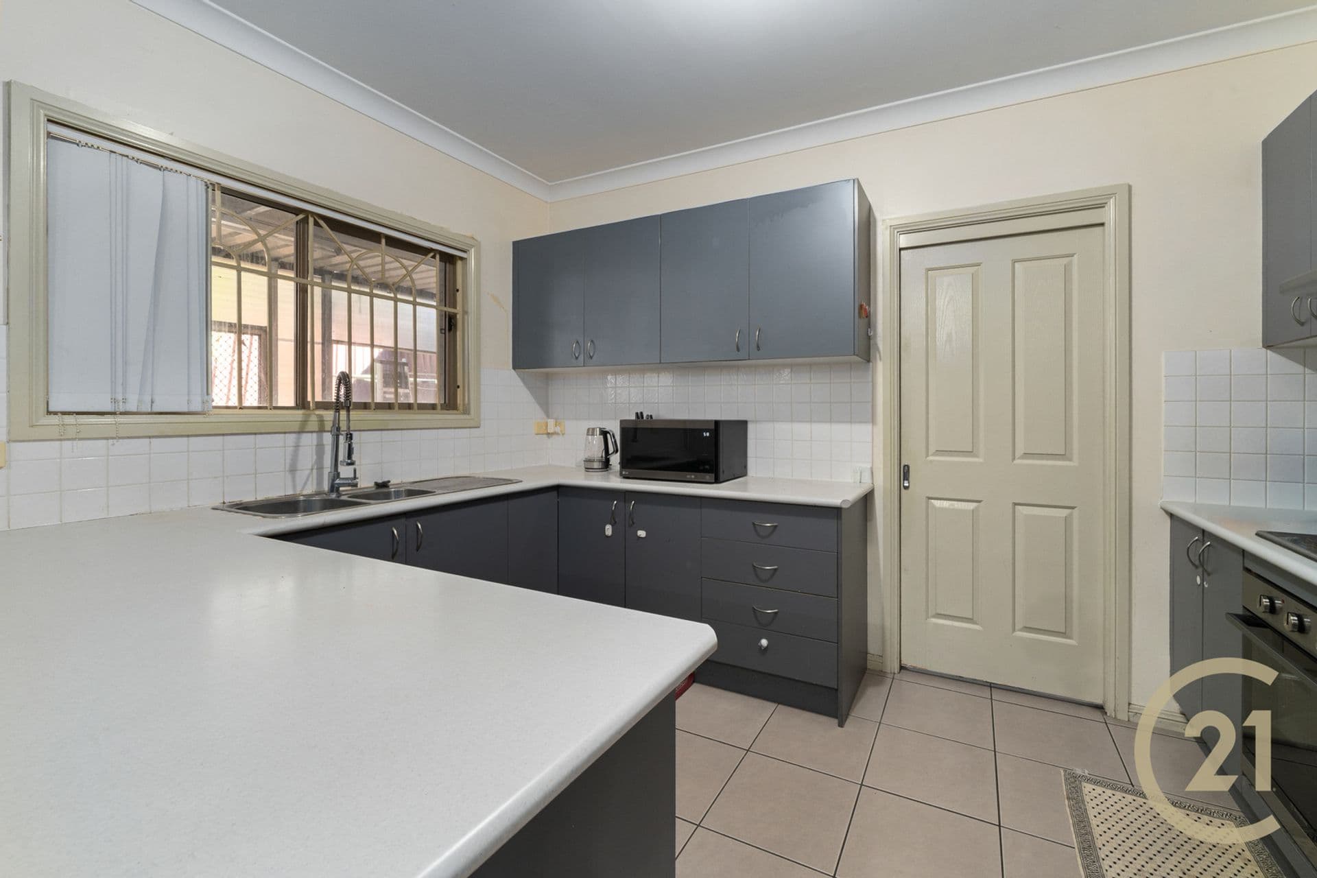 2B Morison Drive, Lurnea, NSW, 2170, Lurnea - Thumbnail 6