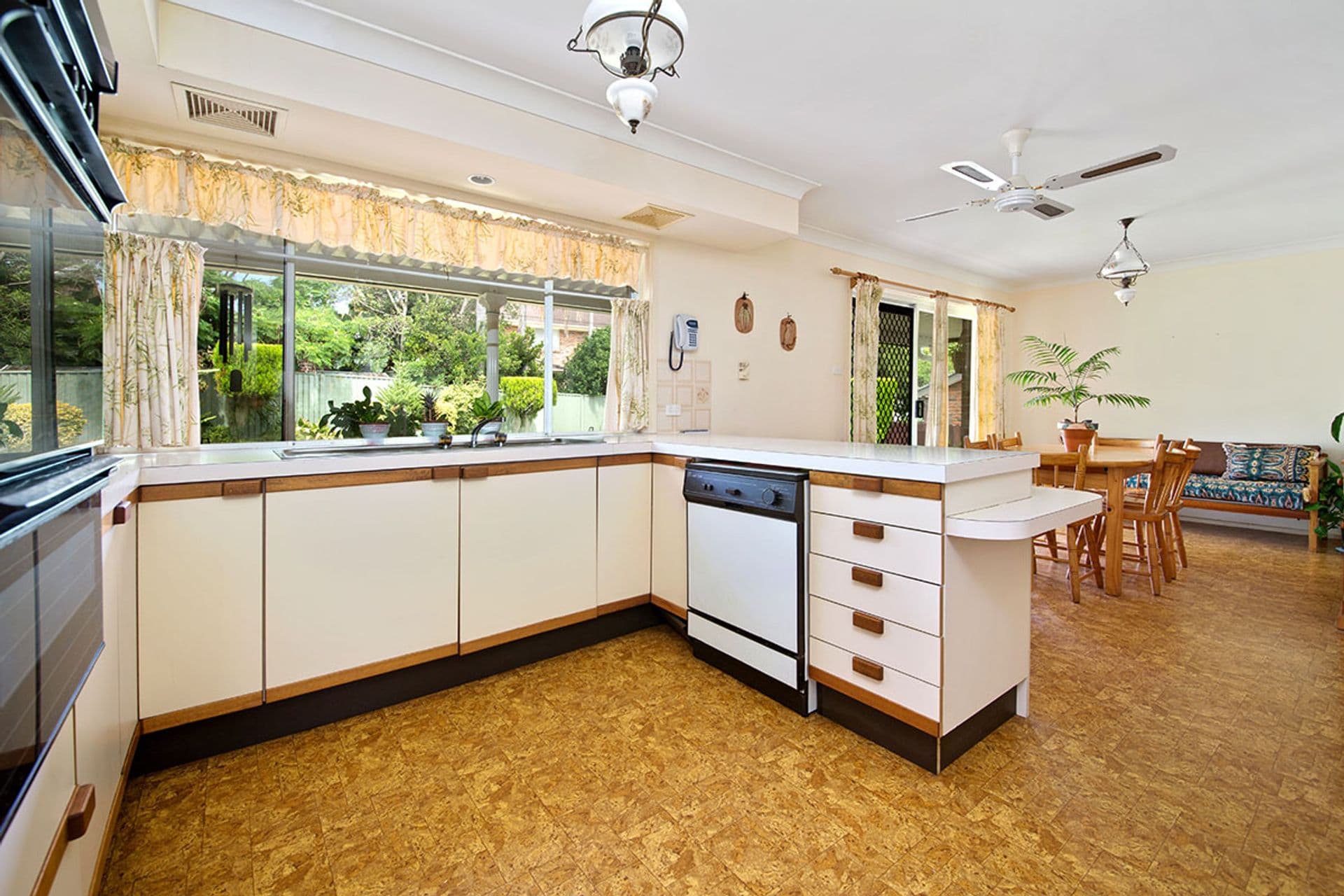 19 Trumper Place, Menai, NSW, 2234, Menai - Thumbnail 5