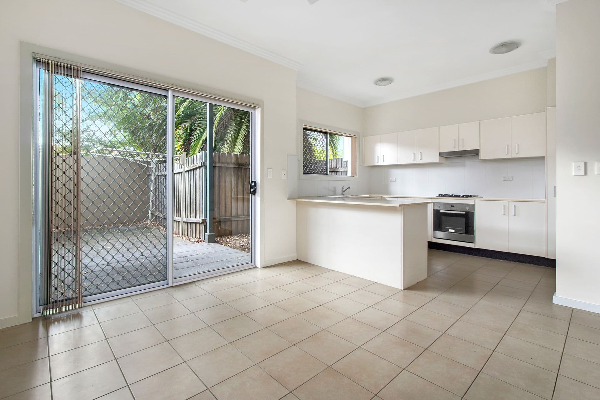 6/70 Yathong Road, Caringbah, NSW, 2229, Caringbah - Thumbnail 3