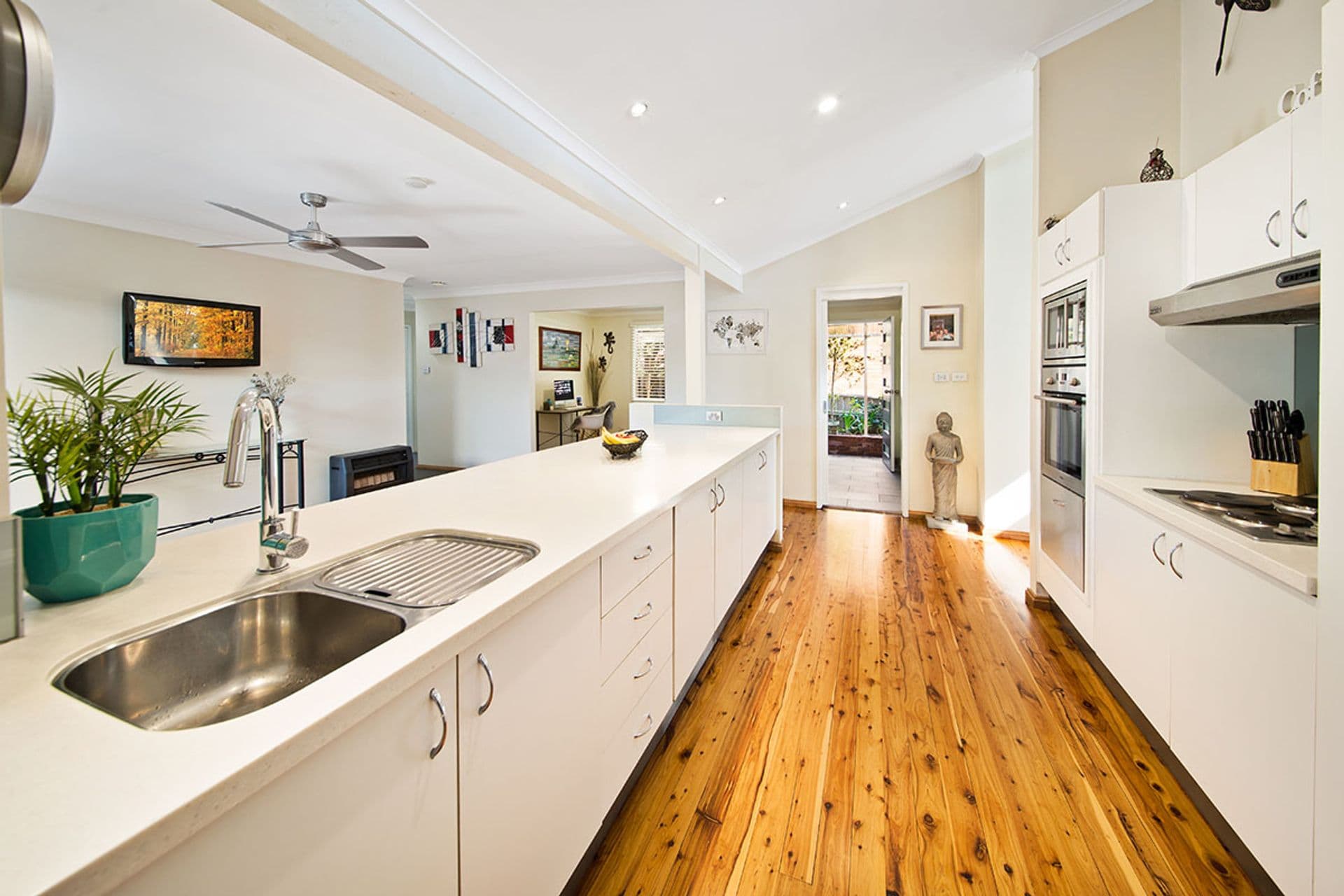 133 Hall Drive, Menai, NSW, 2234, Menai - Thumbnail 5