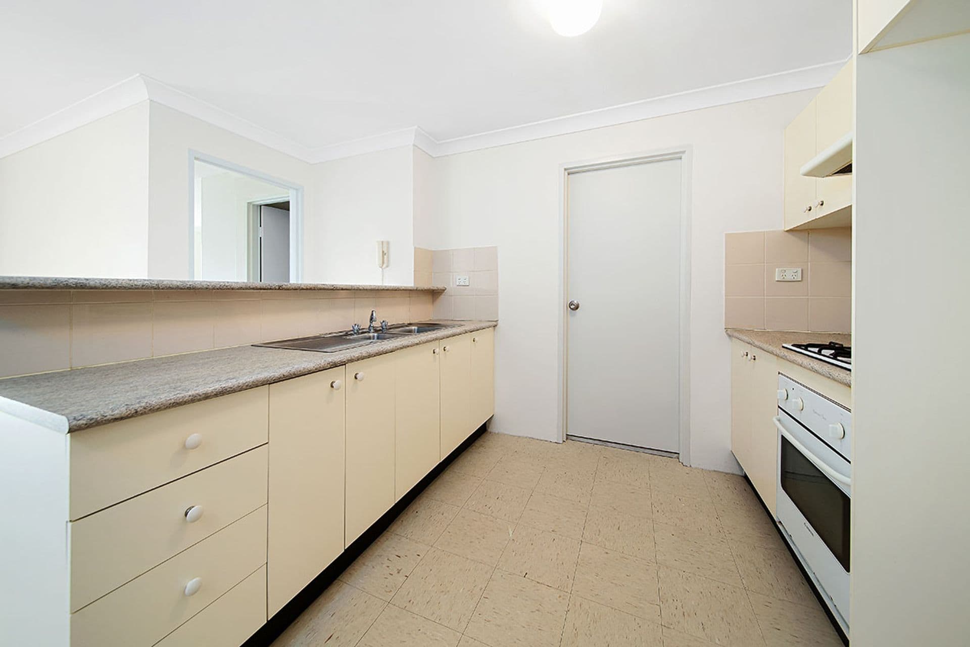 31/20 Leonay Street, Sutherland, NSW, 2232, Sutherland - Thumbnail 6