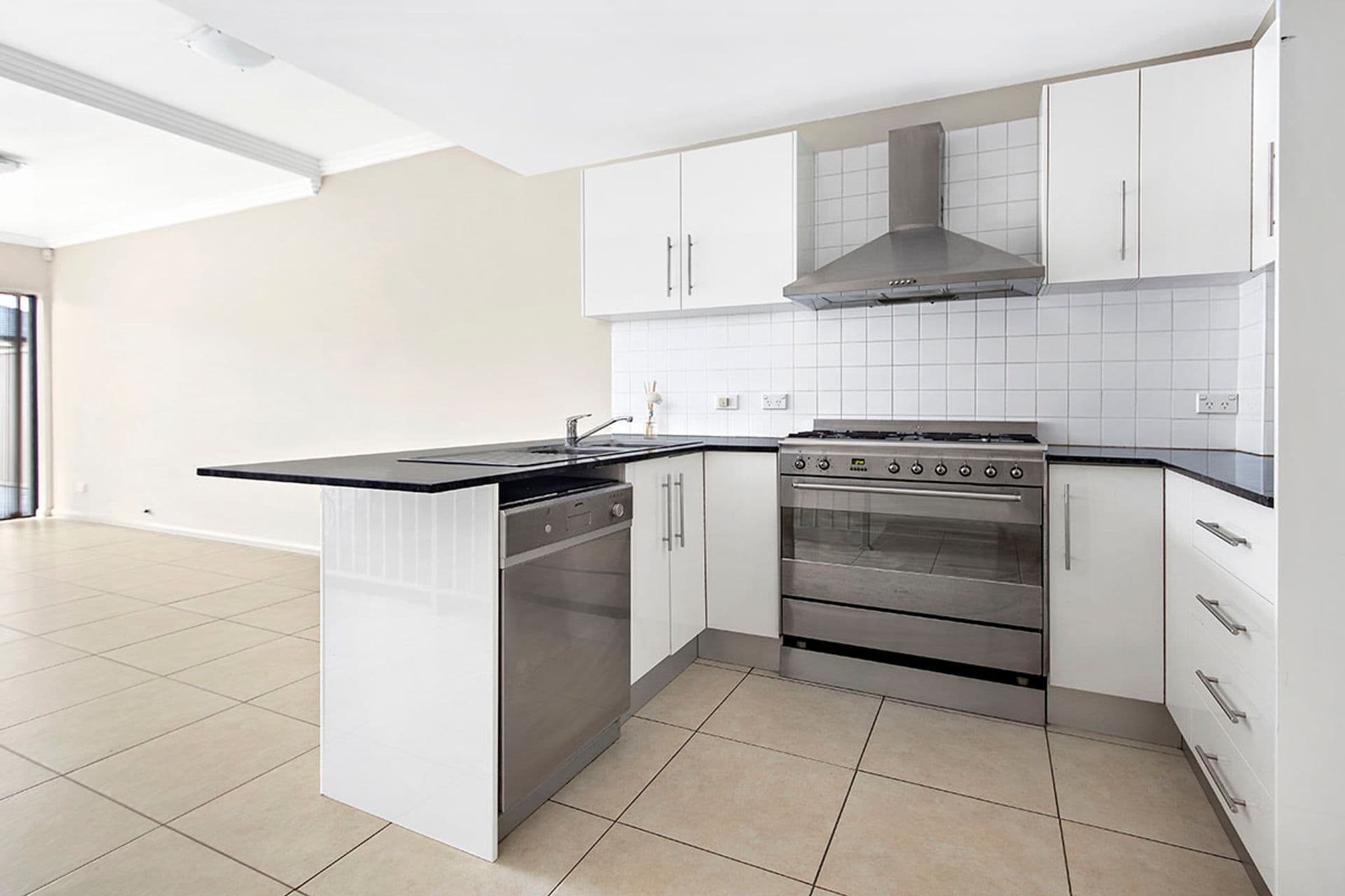 9/54 Osprey Drive, Illawong, NSW, 2234, Illawong - Image 1