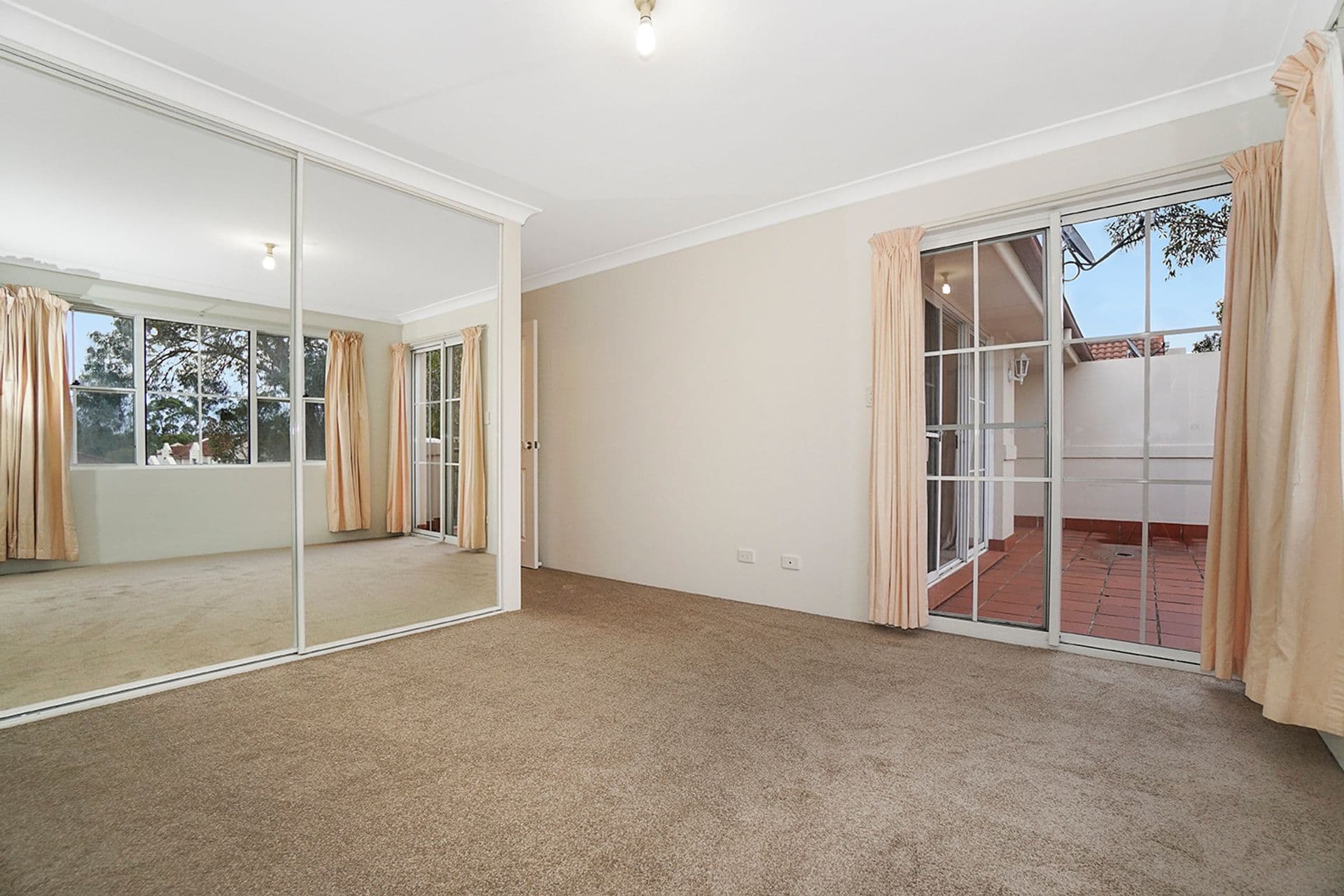 8/18 Daintree Way, Menai, NSW, 2234, Menai - Image 1