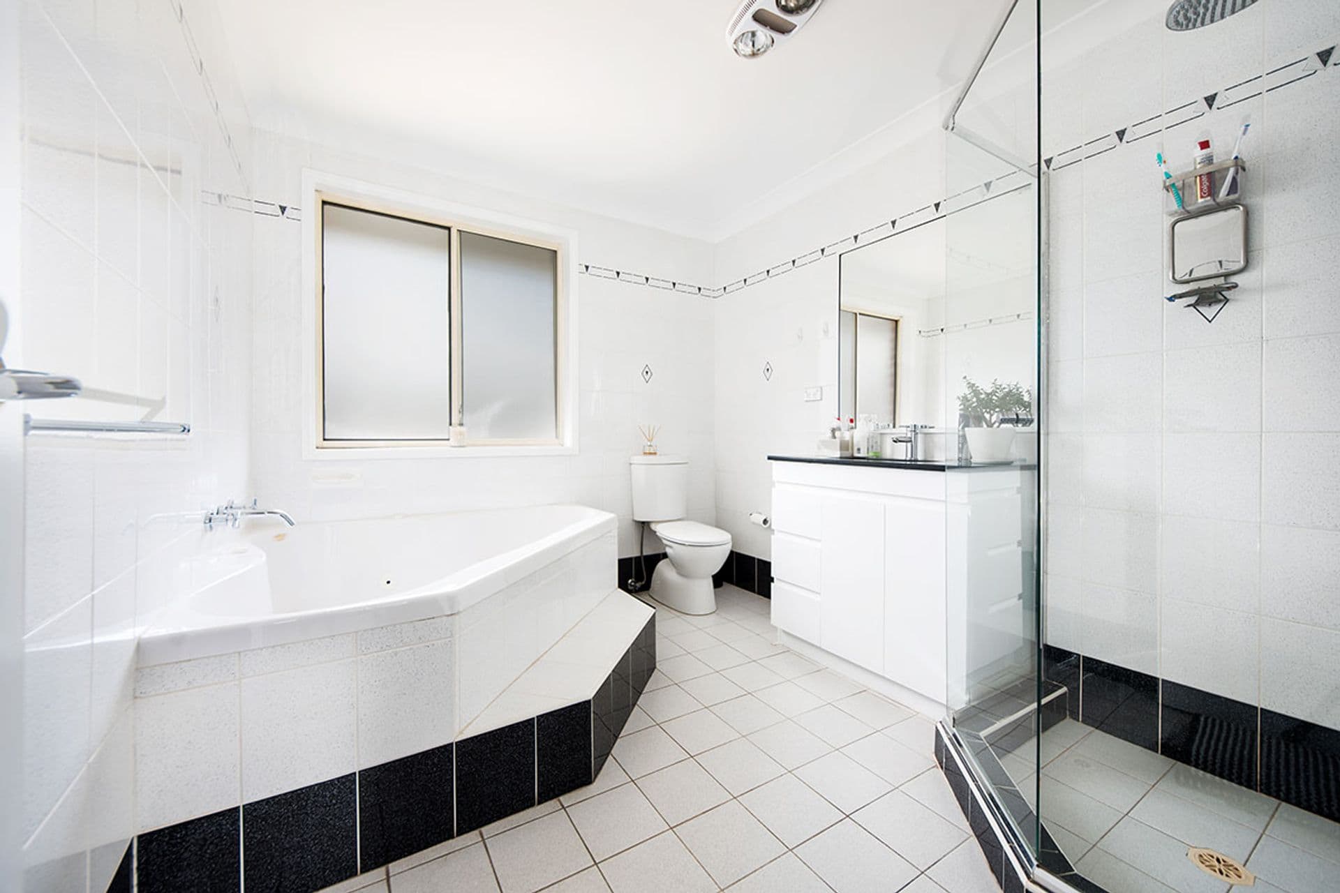10  Cameron Place, Alfords Point, NSW, 2234, Alfords Point - Thumbnail 6