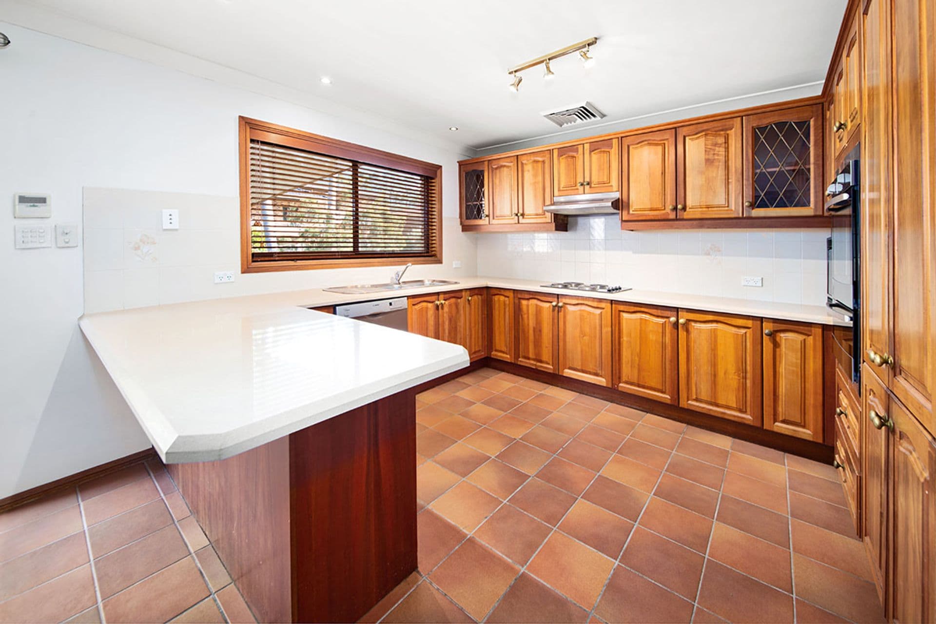 8 Hibiscus Close, Alfords Point, NSW, 2234, Alfords Point - Thumbnail 5