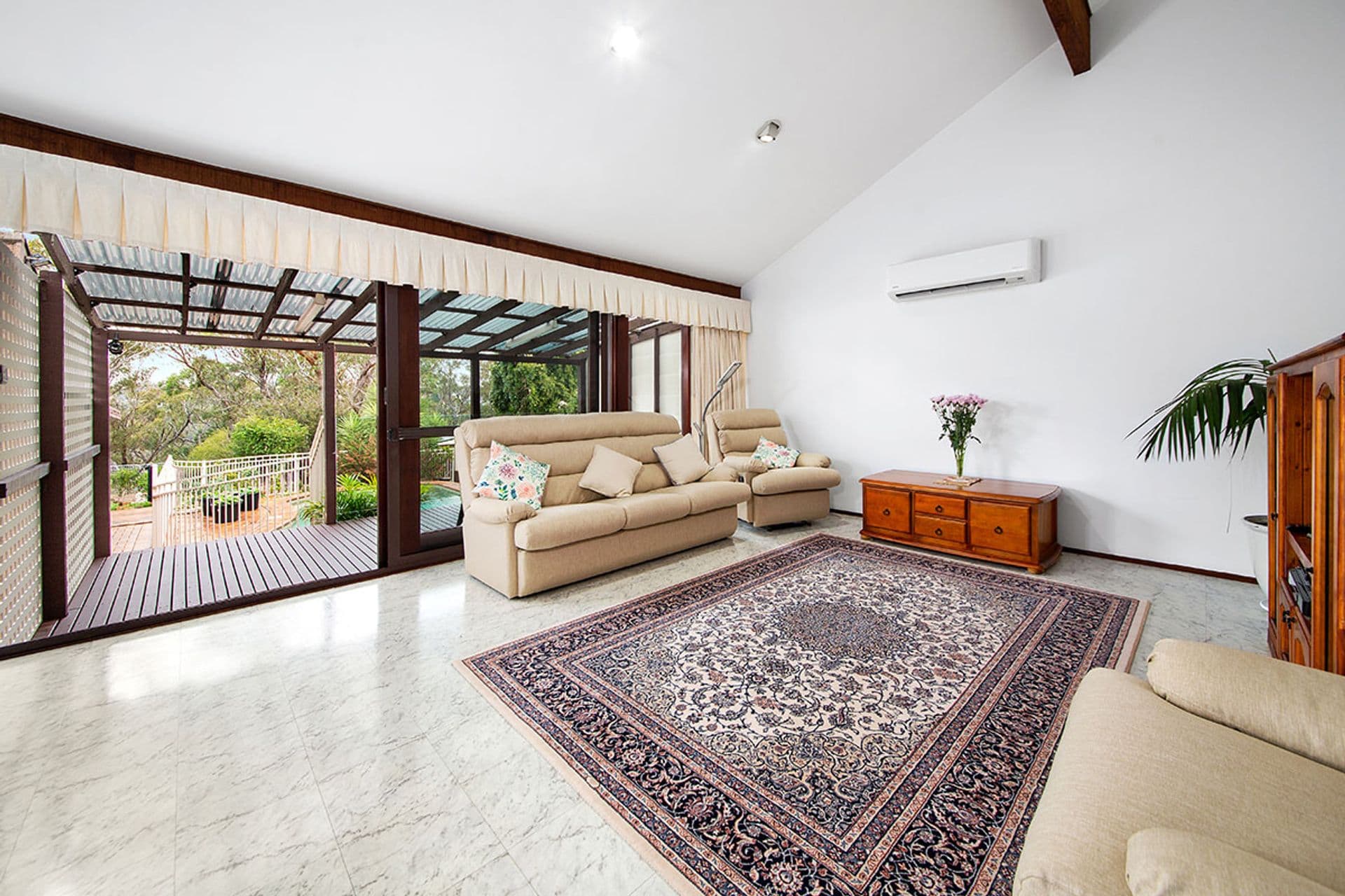 22 Jervis Drive, Illawong, NSW, 2234, Illawong - Thumbnail 4