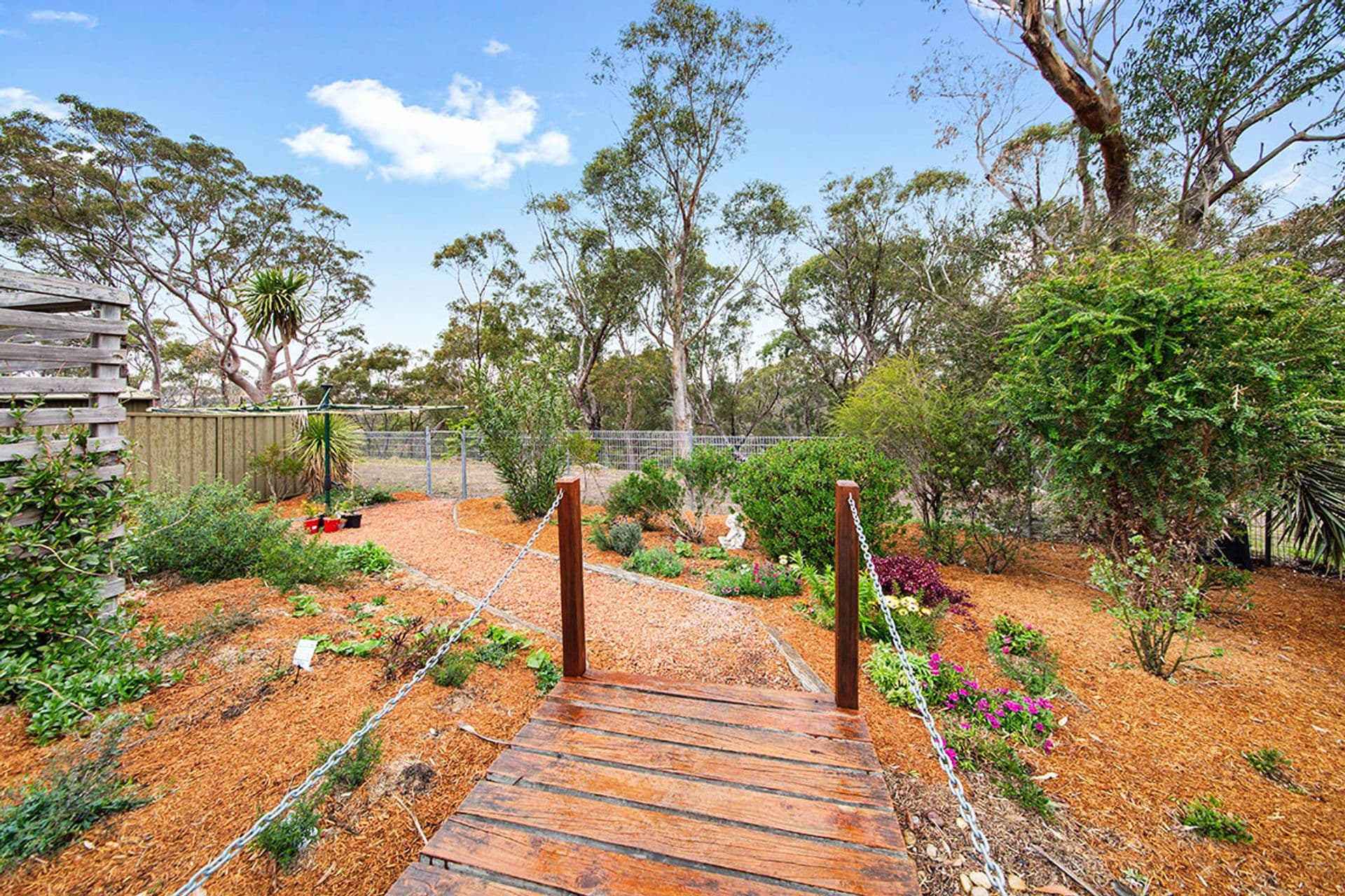 22 Jervis Drive, Illawong, NSW, 2234, Illawong - Thumbnail 8