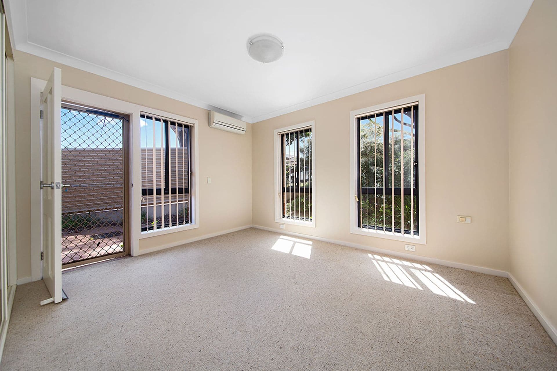 2/43-47 Clarke Street, Peakhurst, NSW, 2210, Peakhurst - Thumbnail 4