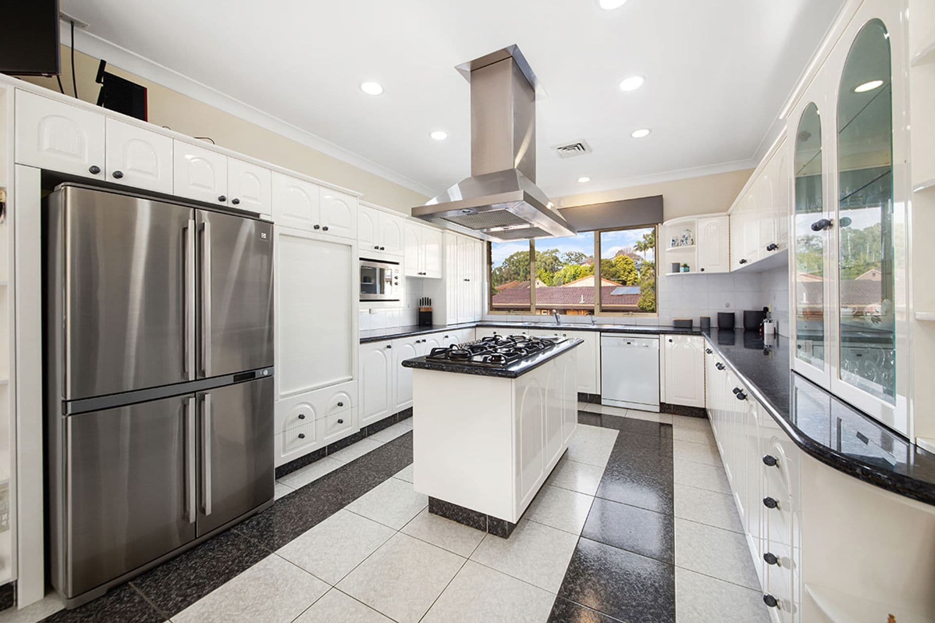 30 Sylvan Ridge Drive, Illawong, NSW, 2234, Illawong - Thumbnail 6