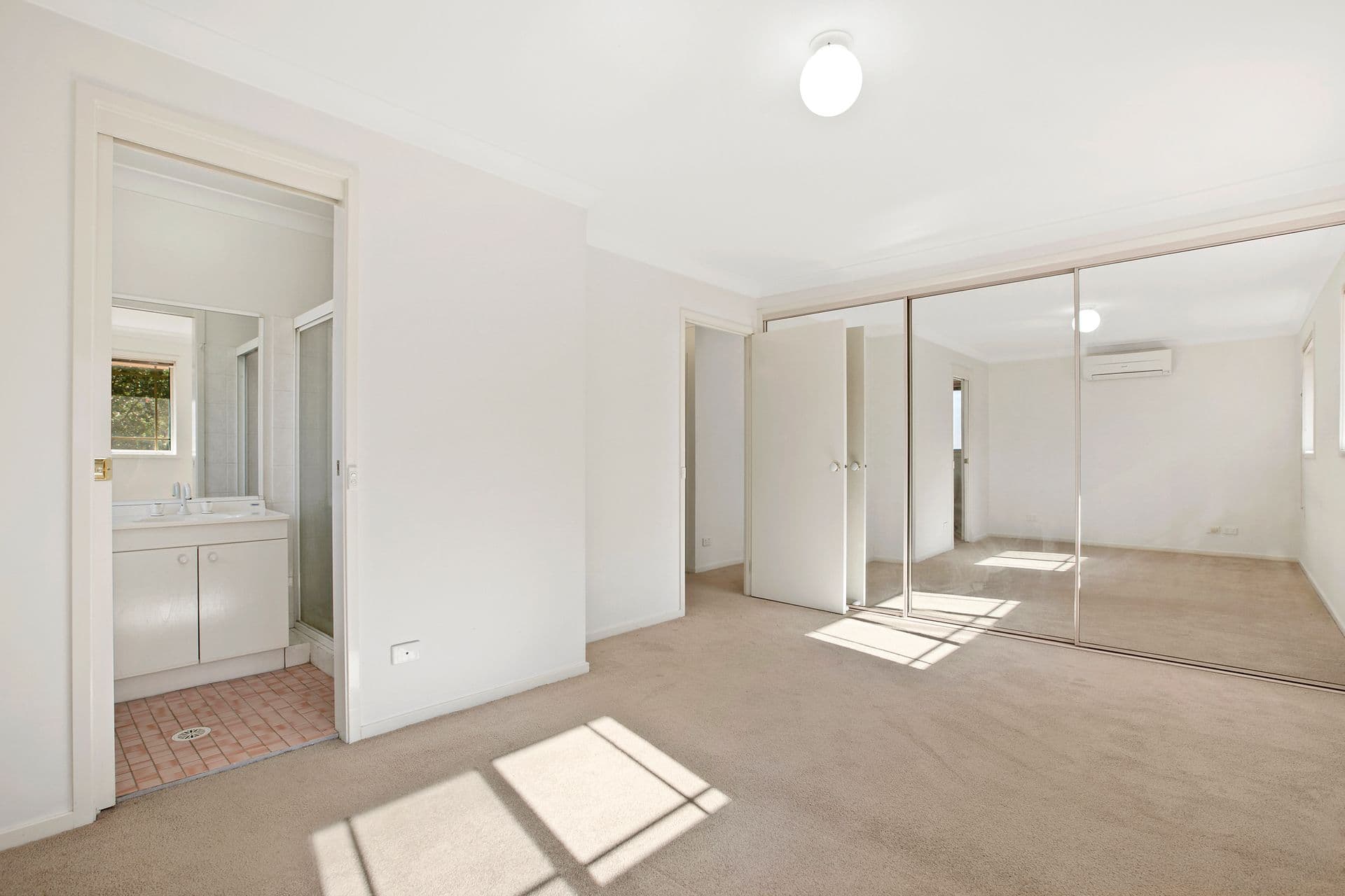 25 Fern Circuit East, Menai, NSW, 2234, Menai - Thumbnail 3