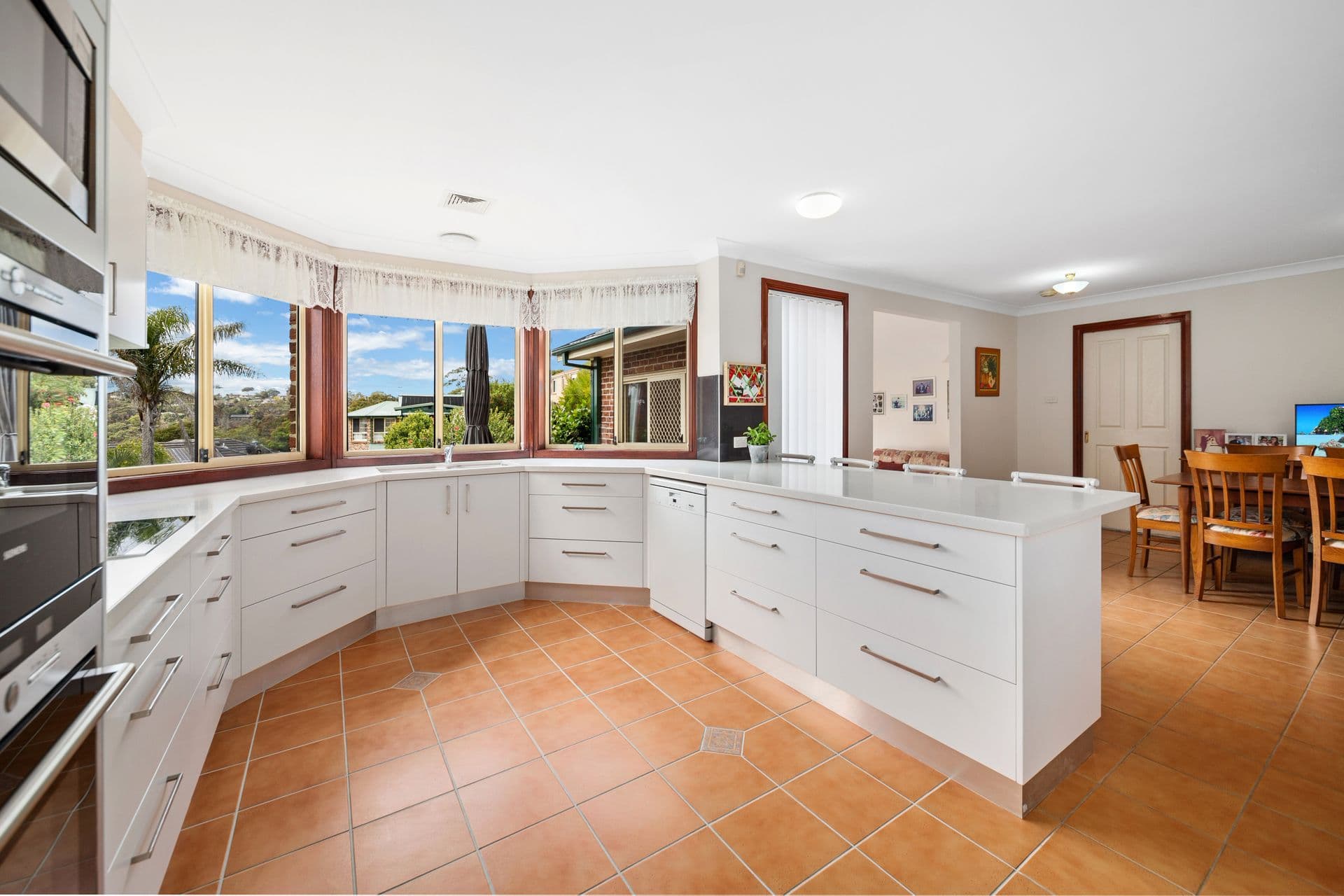 6 Edwards Place, Barden Ridge, NSW, 2234, Barden Ridge - Thumbnail 2
