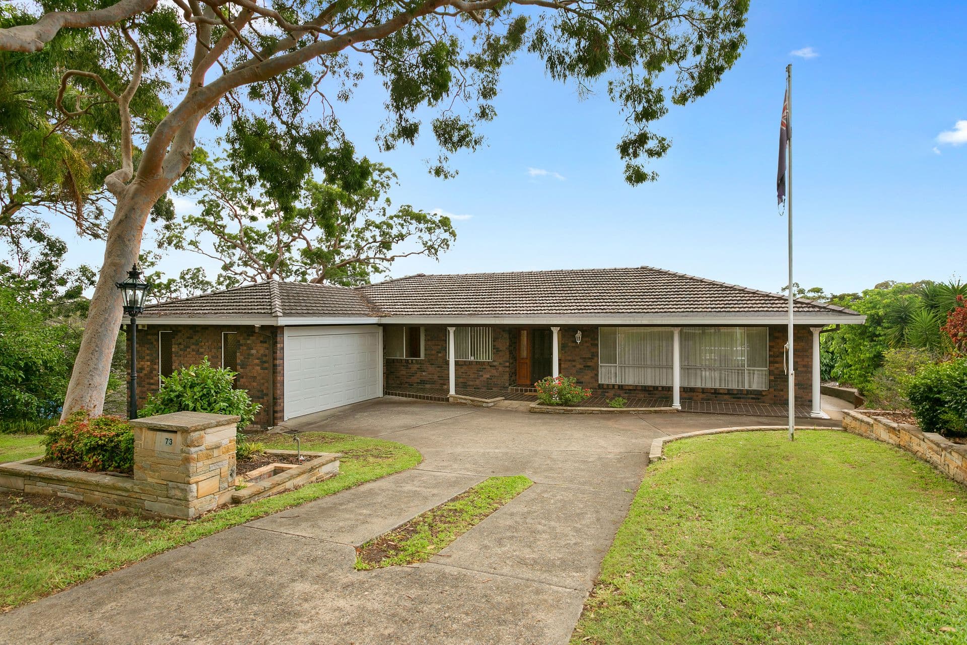 73 Bignell Street, Illawong, NSW, 2234, Illawong - Thumbnail 2