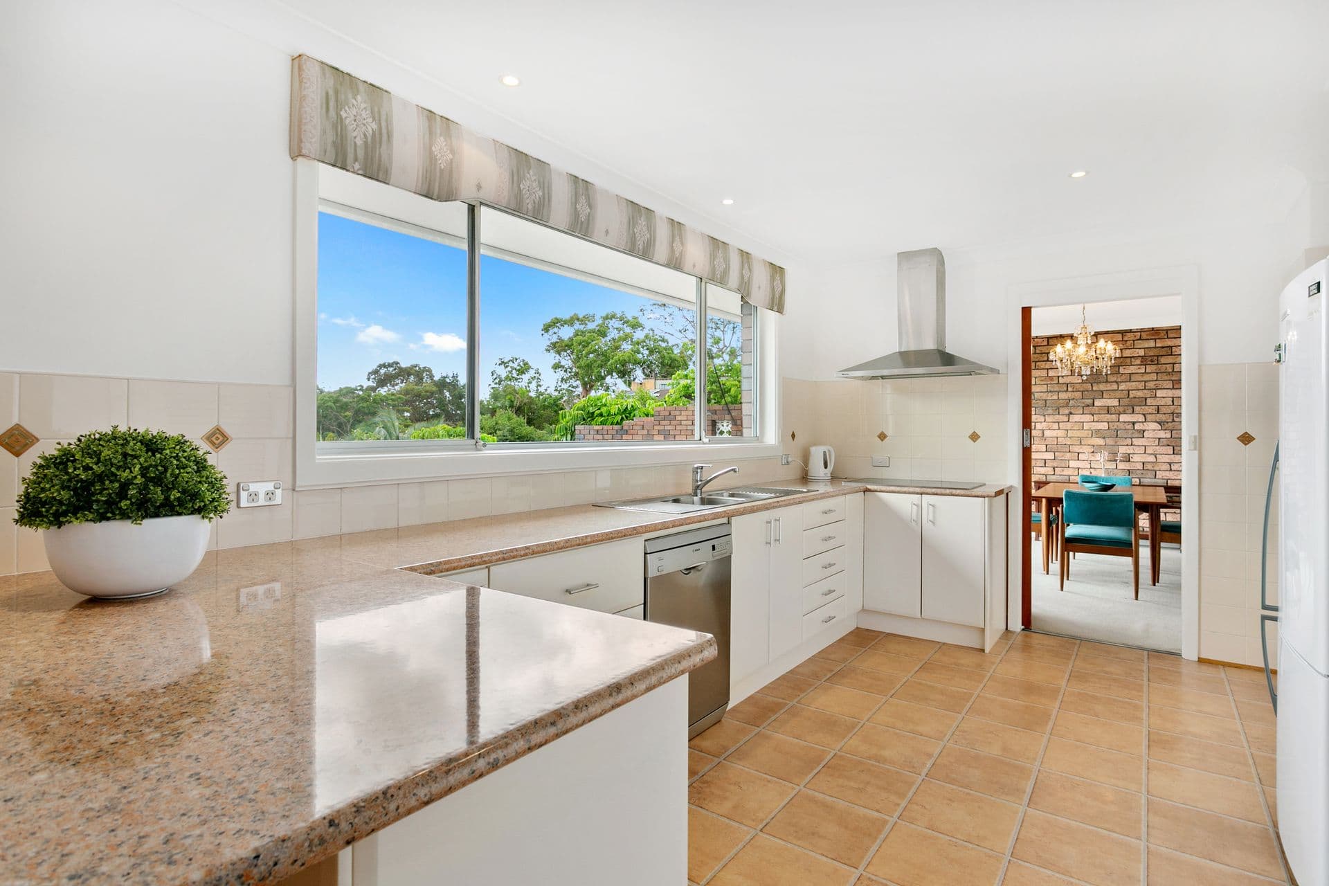 73 Bignell Street, Illawong, NSW, 2234, Illawong - Thumbnail 4