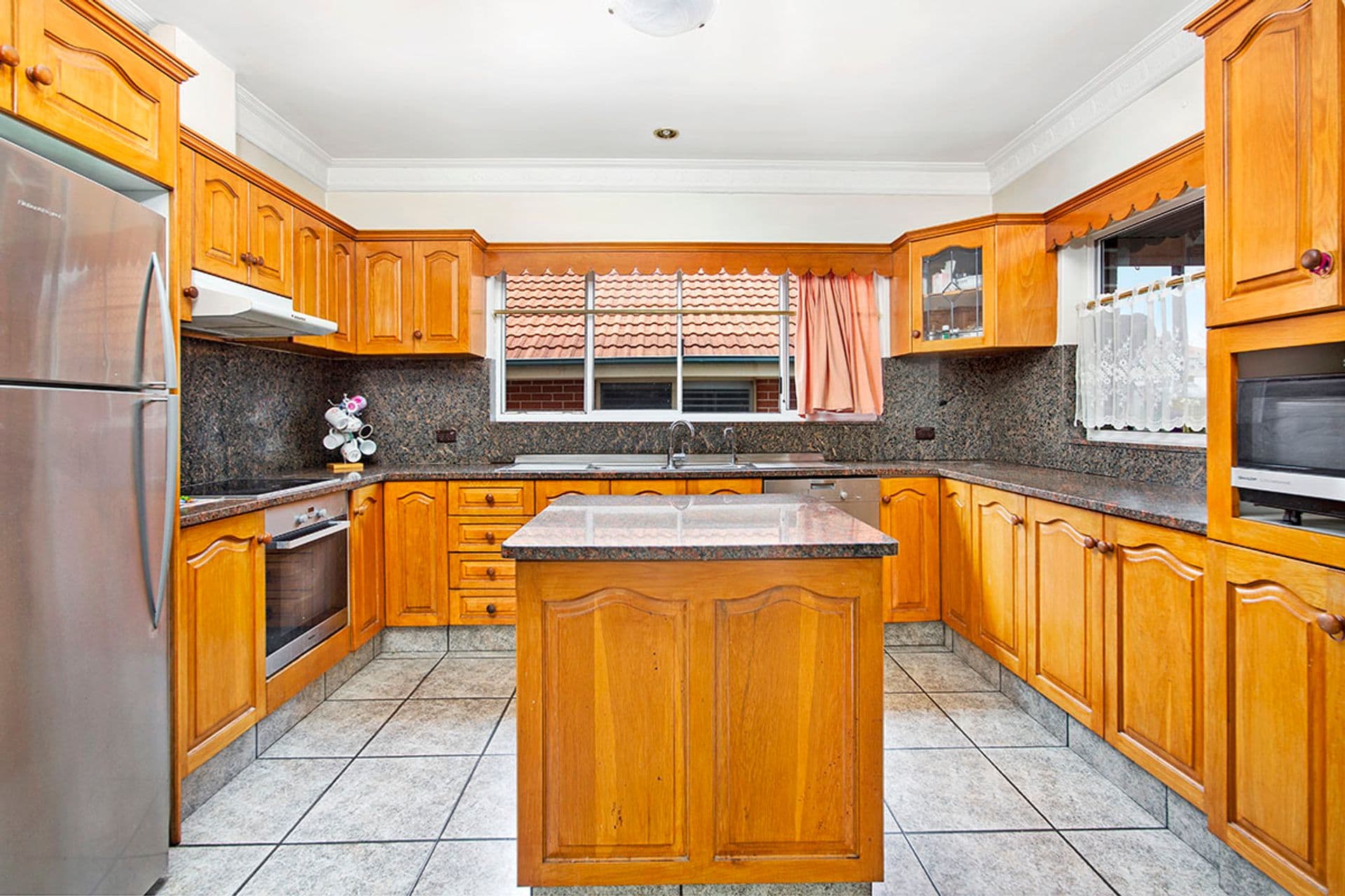 11 Underwood Place, Barden Ridge, NSW, 2234, Barden Ridge - Thumbnail 4