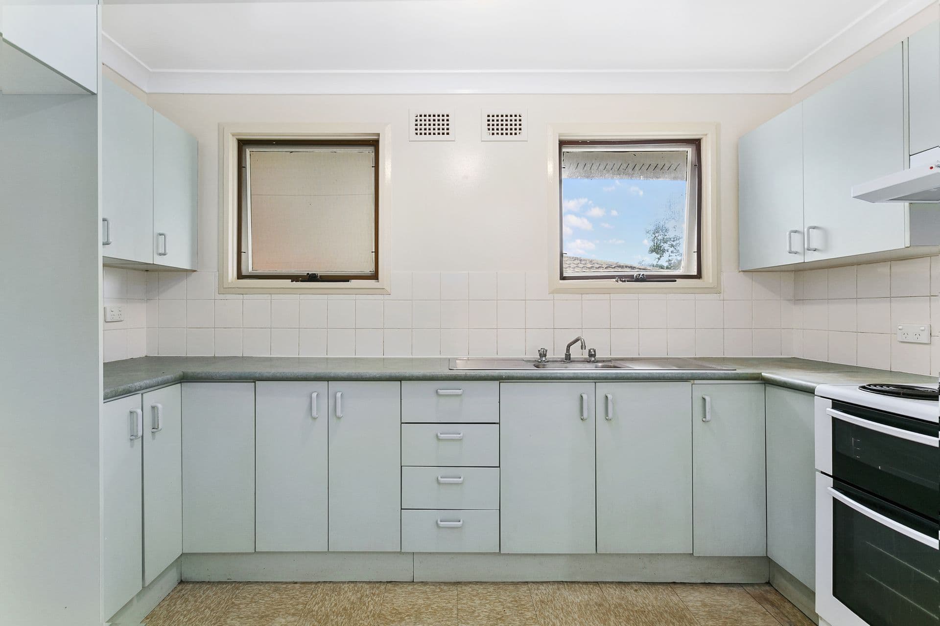 19 Rosewall Drive, Menai, NSW, 2234, Menai - Thumbnail 5