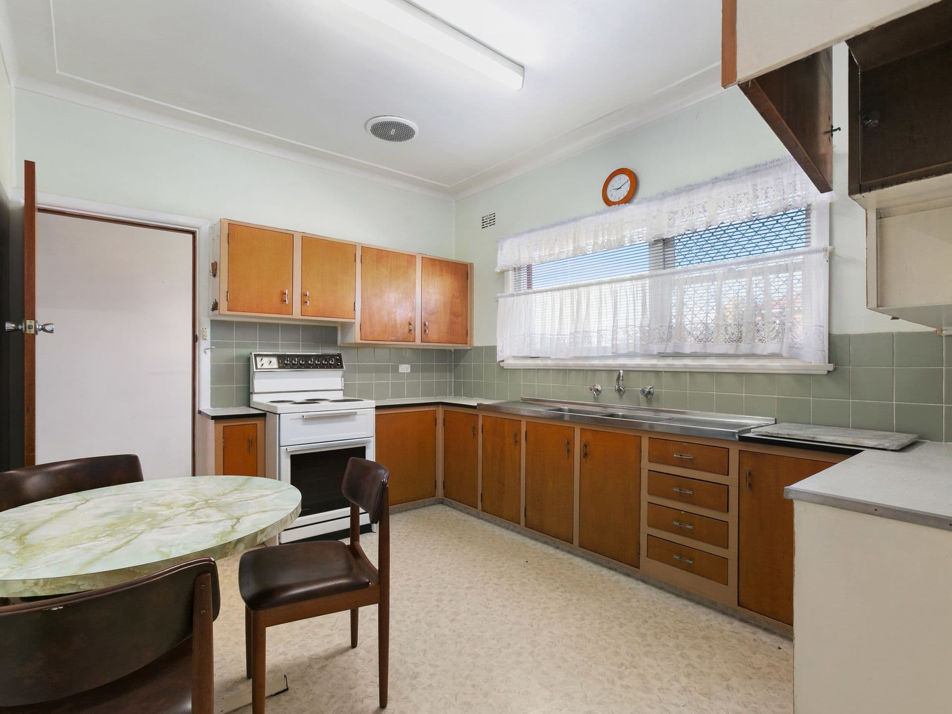 5 Bridge View Road, Beverly Hills, NSW, 2209, Beverly Hills - Thumbnail 5