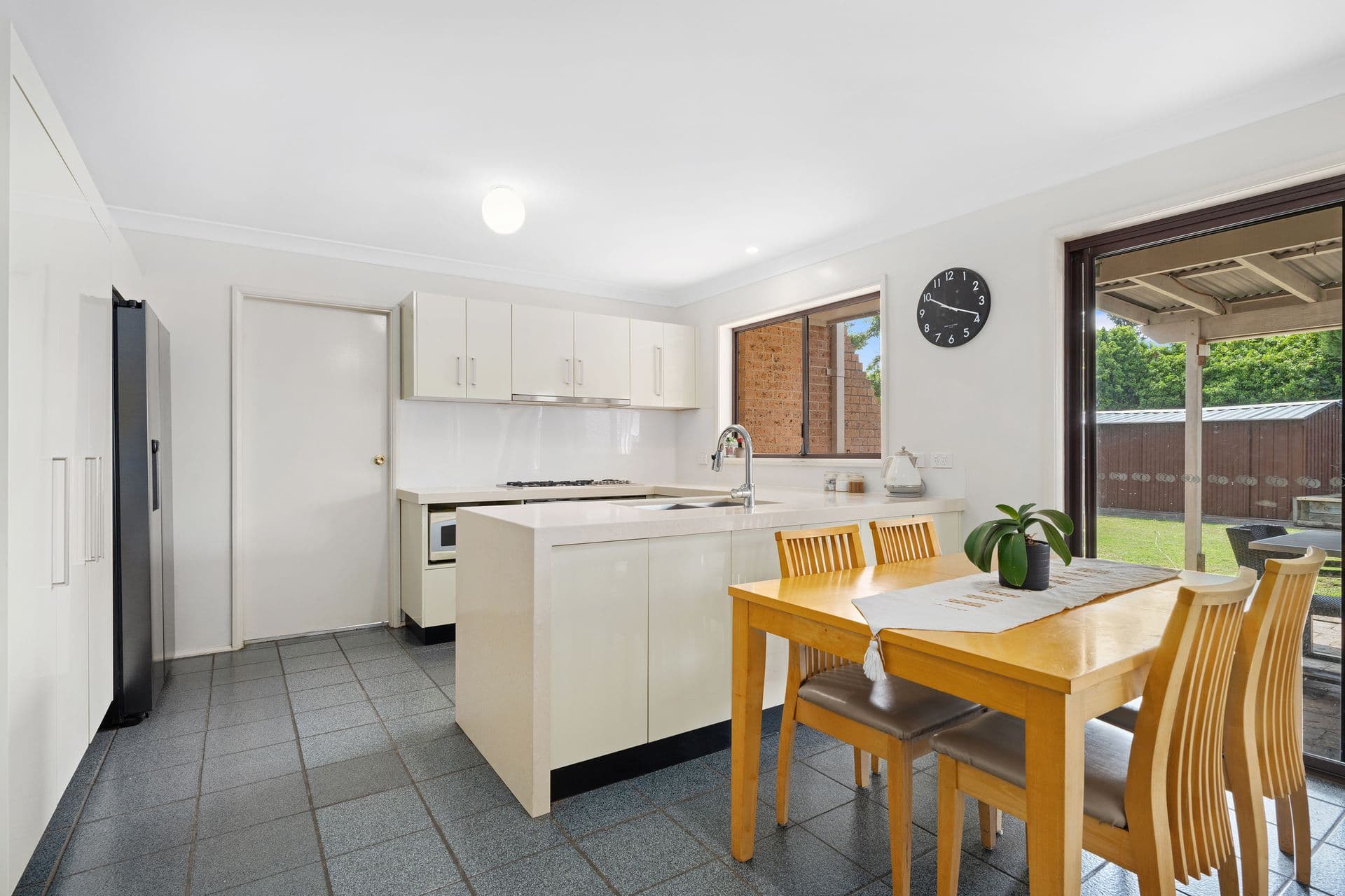 8 Ribbon Gum Close, Alfords Point, NSW, 2234, Alfords Point - Thumbnail 3