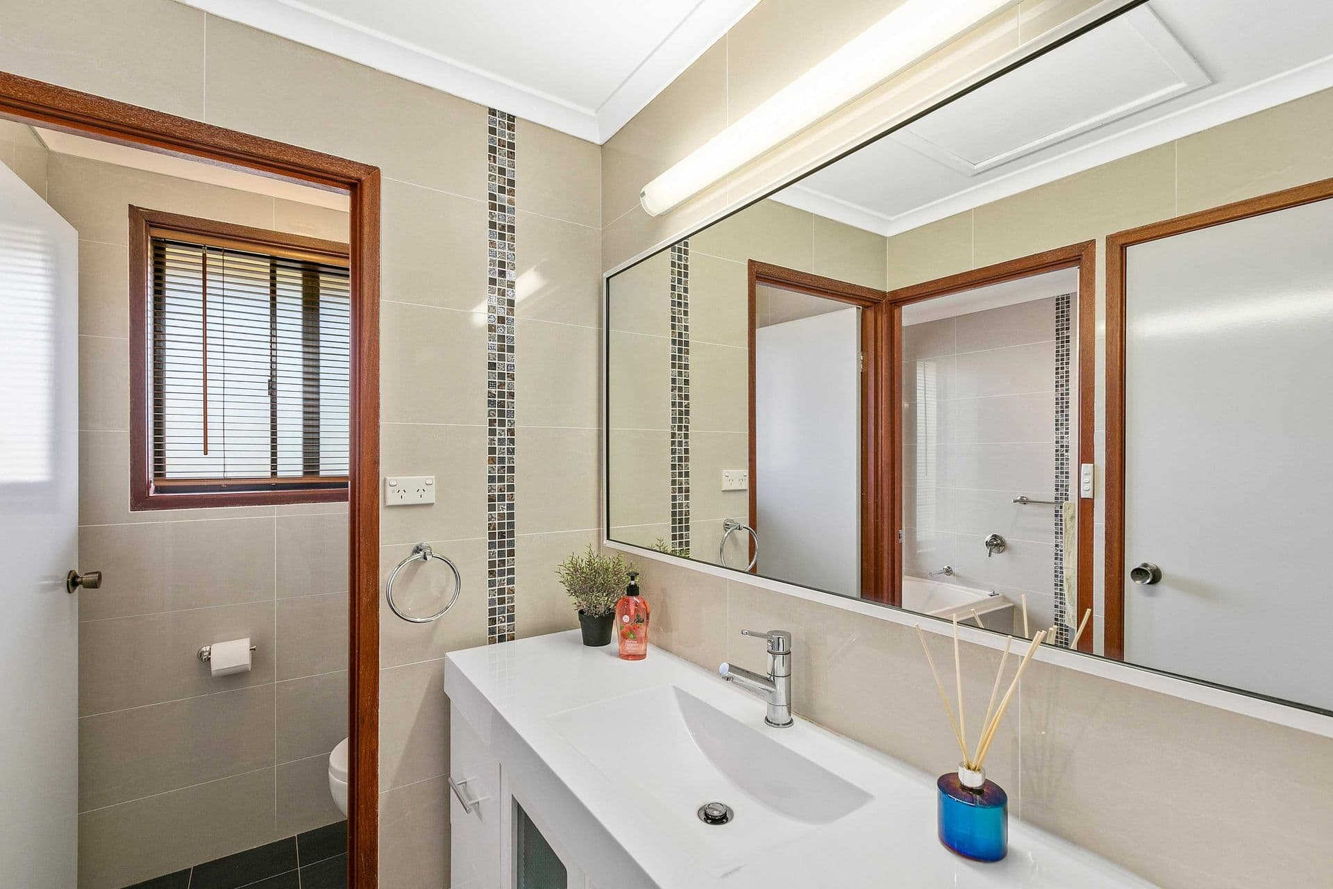 8 Northbrook Place, Illawong, NSW, 2234, Illawong - Thumbnail 7