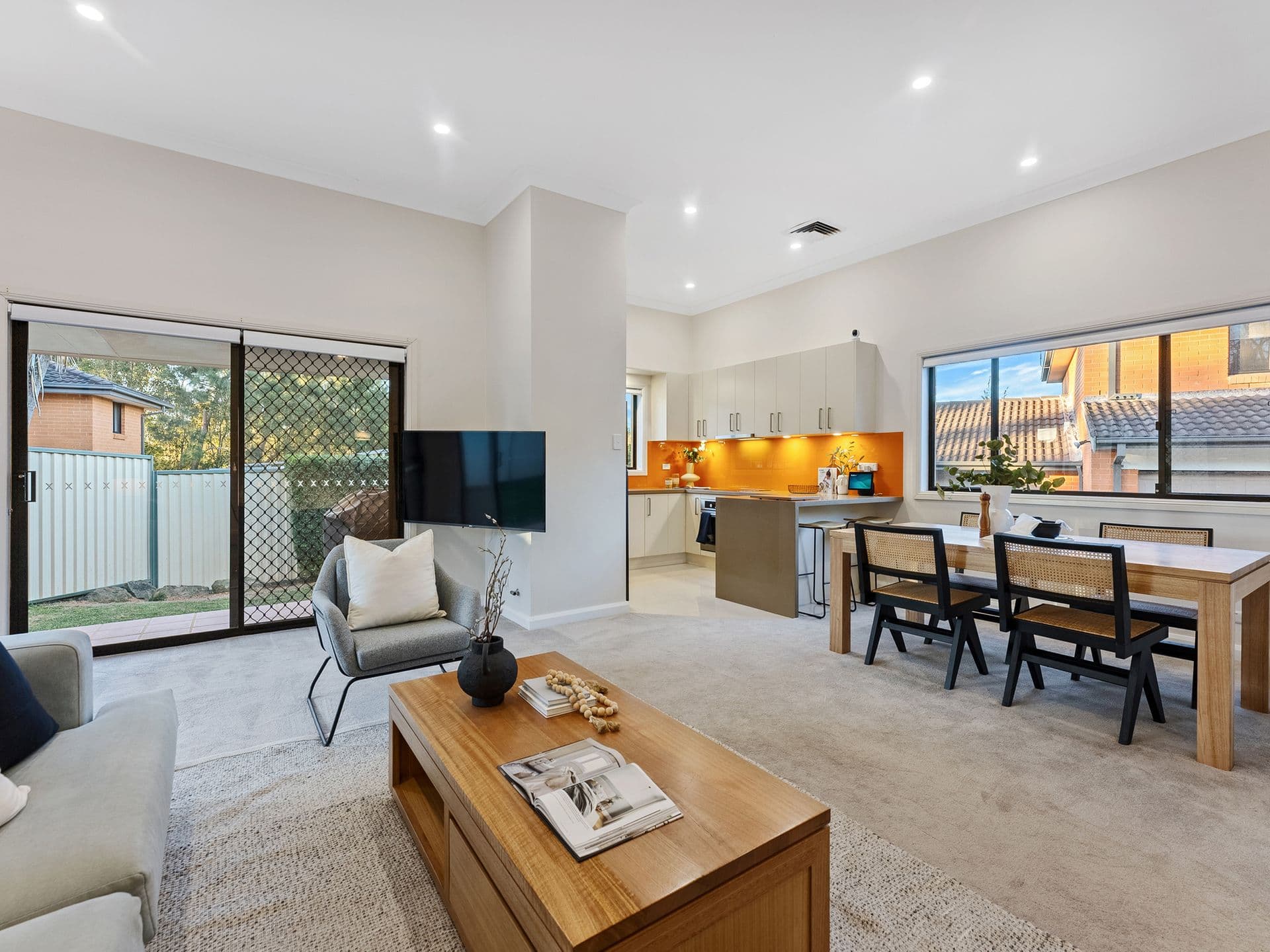 5/6-8 Bataan Close, Illawong, NSW, 2234, Illawong - Thumbnail 2