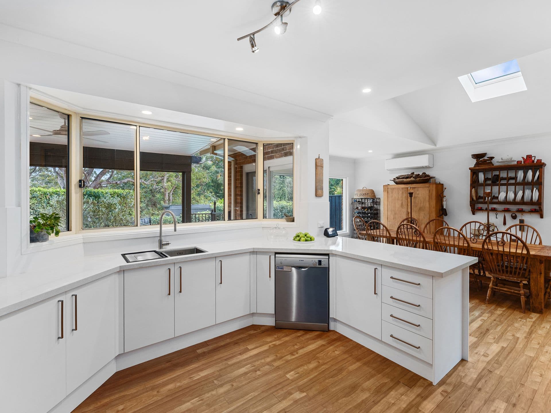 3 Barnes Crescent, Menai, NSW, 2234, Menai - Thumbnail 4