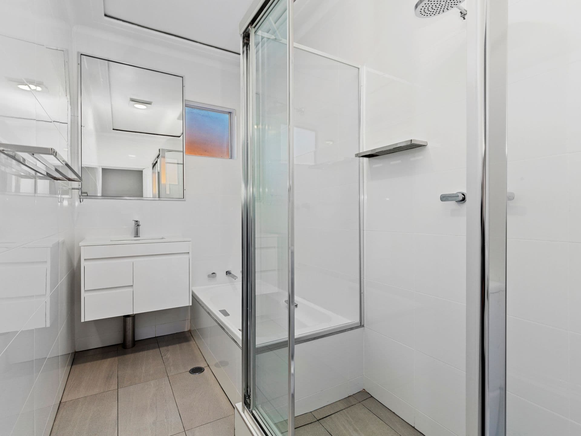 126 The Boulevarde, Caringbah, NSW, 2229, Caringbah - Thumbnail 3